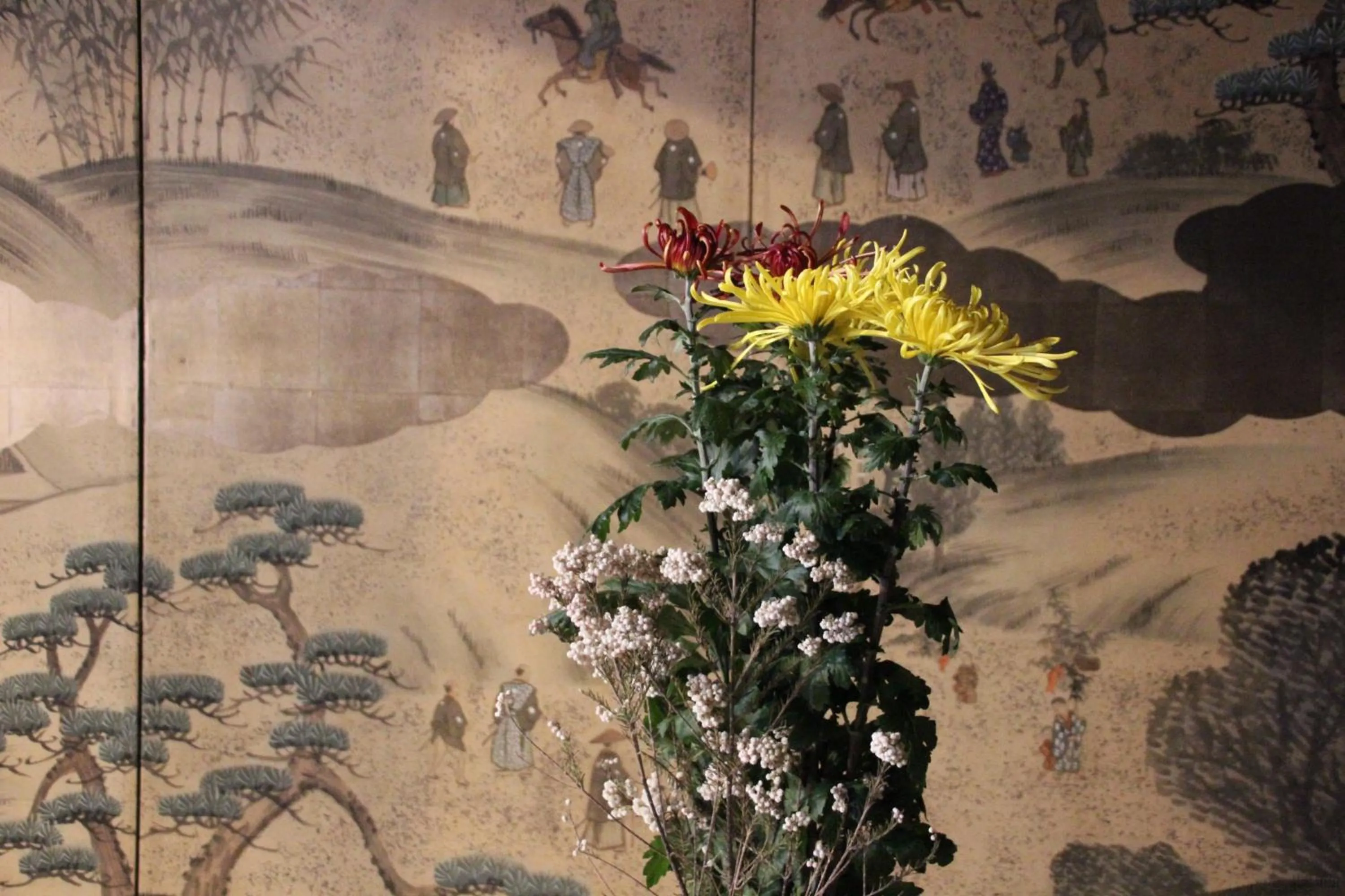 Decorative detail in HARUYA Naramachi