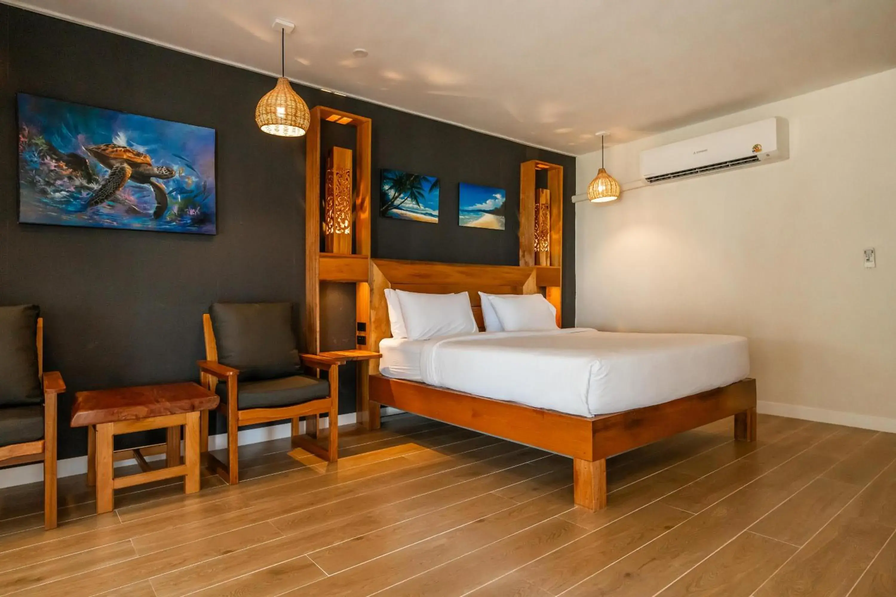 Bedroom, Bed in Crystal Bay Yacht Club Beach Resort Bedroom, Bed in Crystal Bay Yacht Club Beach Resort