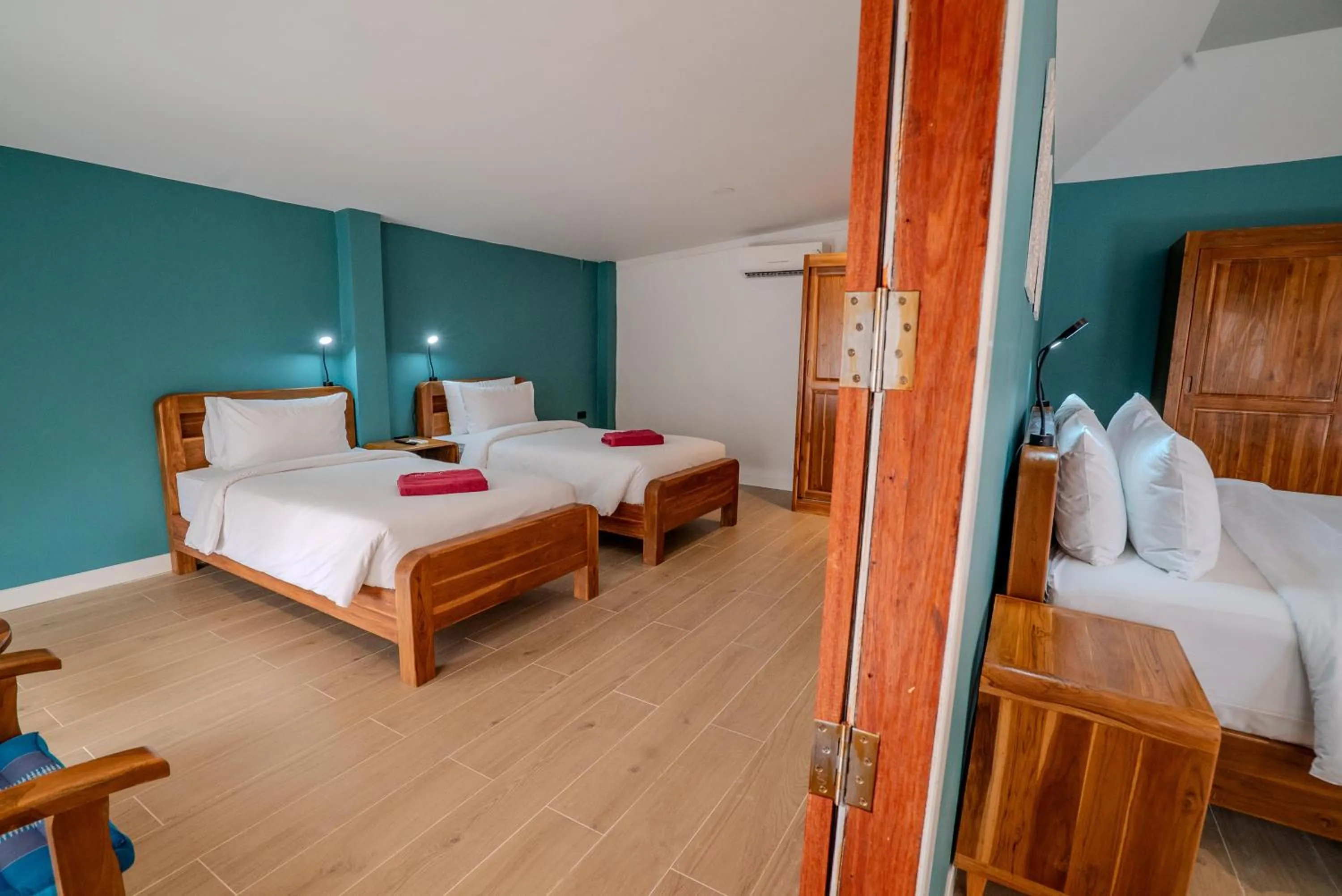 Photo of the whole room, Bed in Crystal Bay Yacht Club Beach Resort