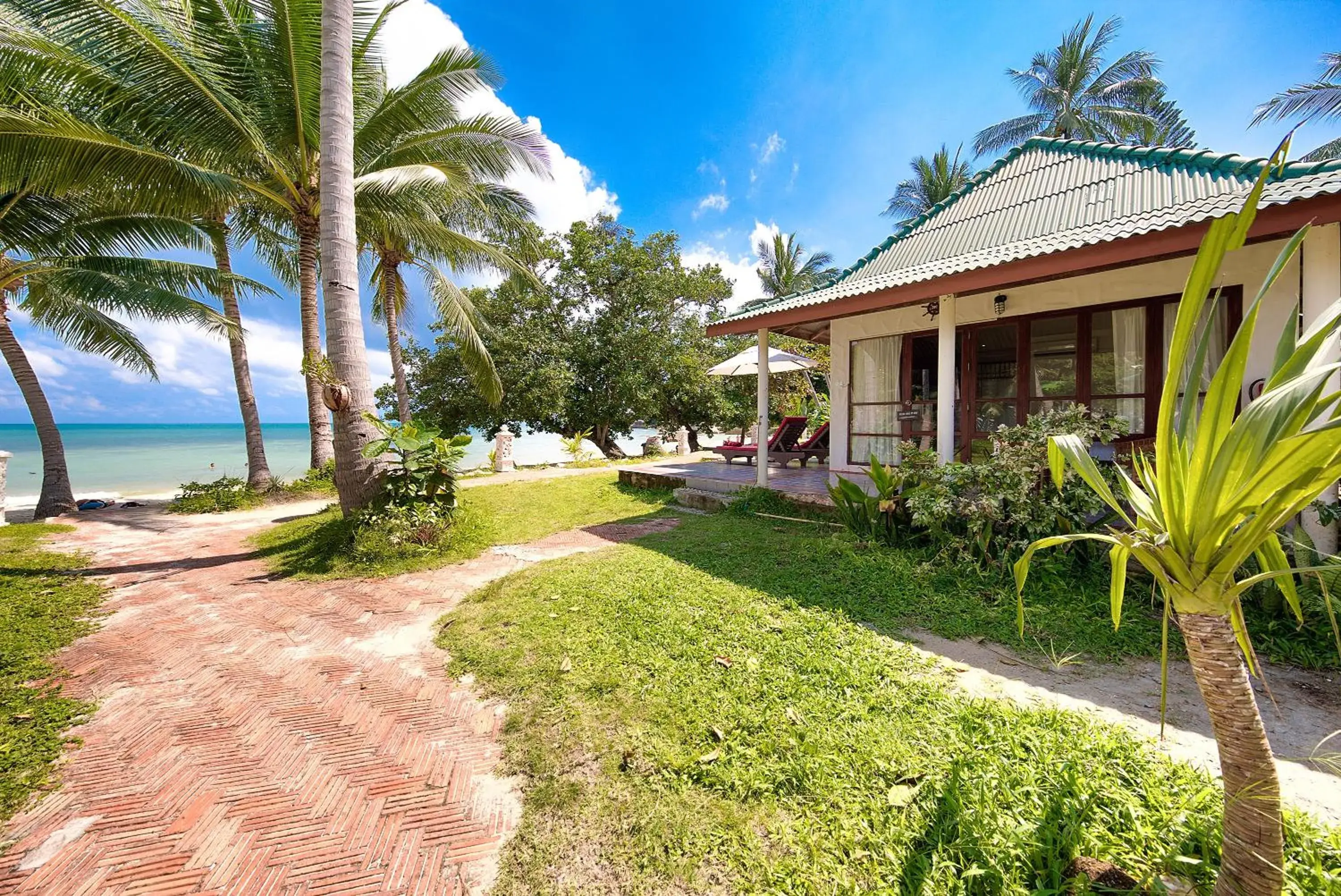 Property building in Crystal Bay Yacht Club Beach Resort Property building in Crystal Bay Yacht Club Beach Resort