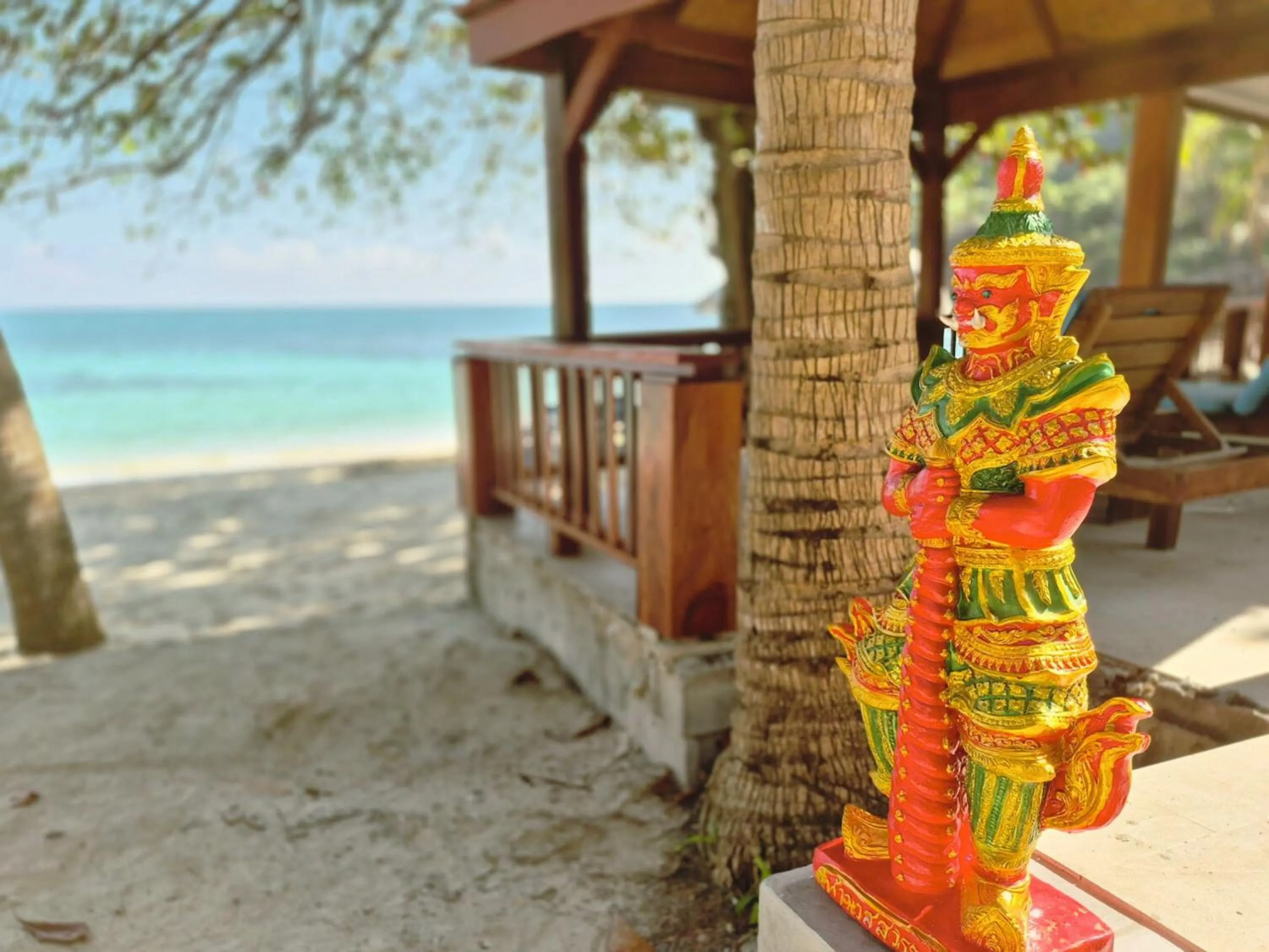 Decorative detail in Crystal Bay Yacht Club Beach Resort