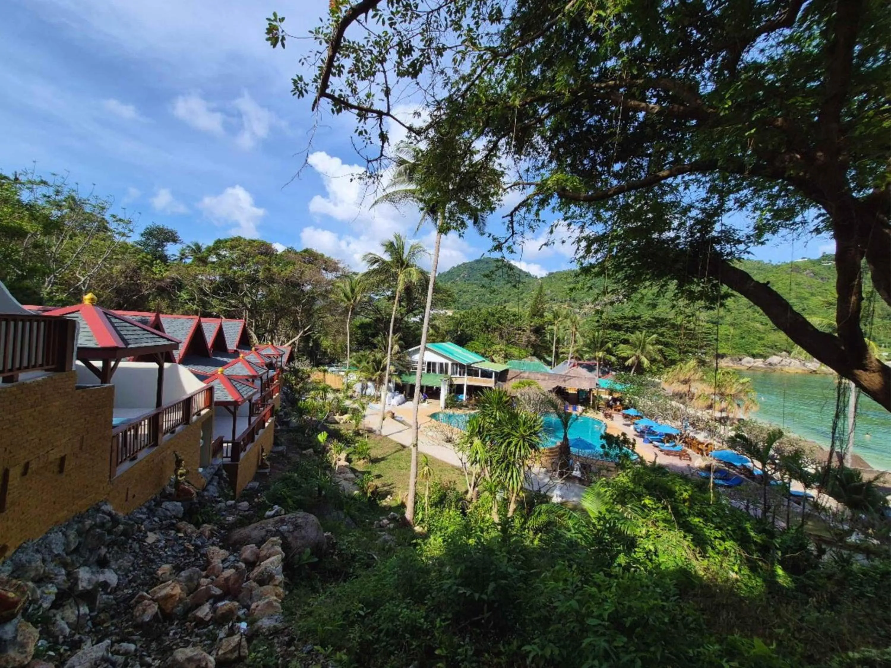 Property building in Crystal Bay Yacht Club Beach Resort