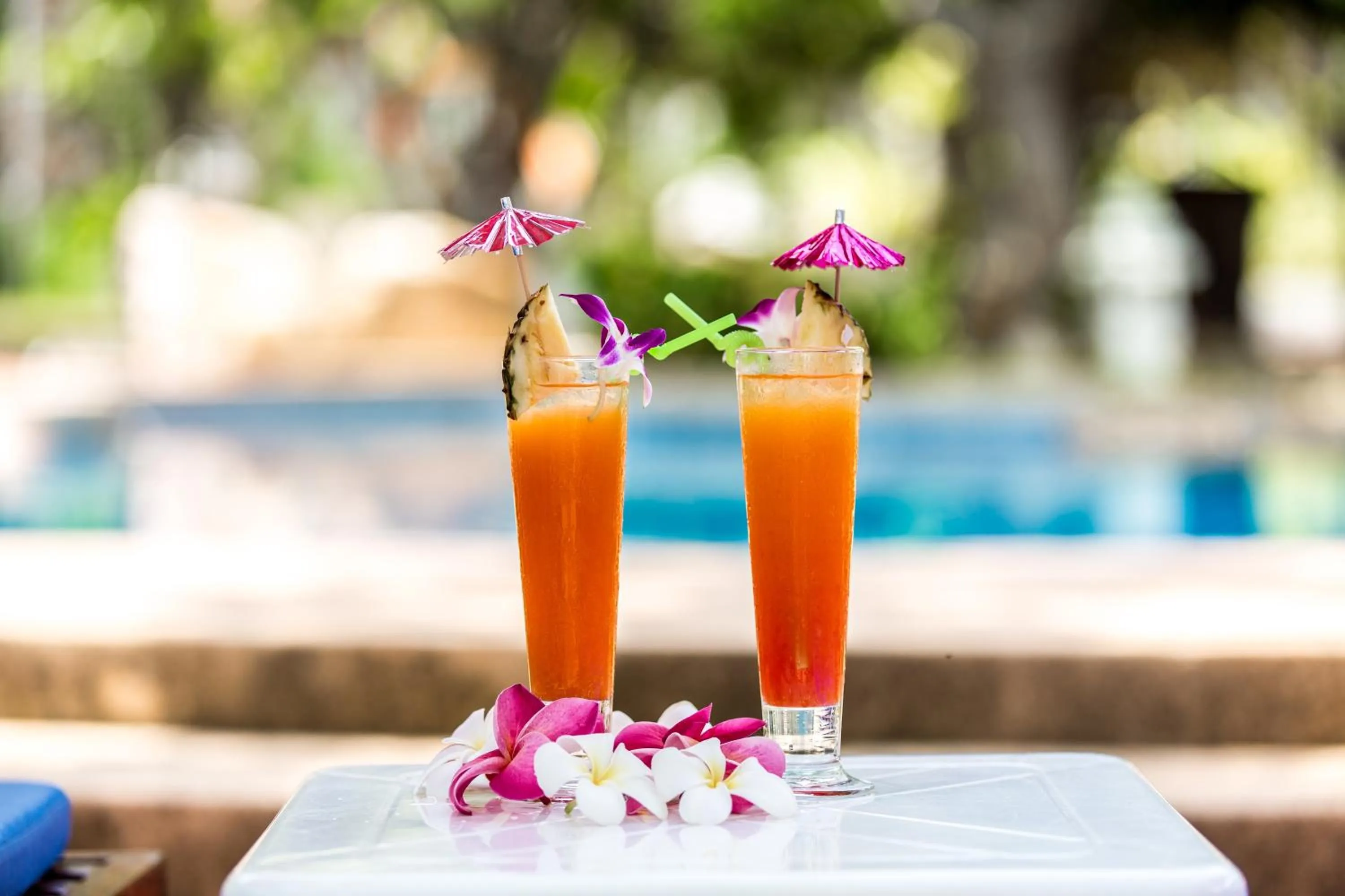 Drinks in Crystal Bay Yacht Club Beach Resort