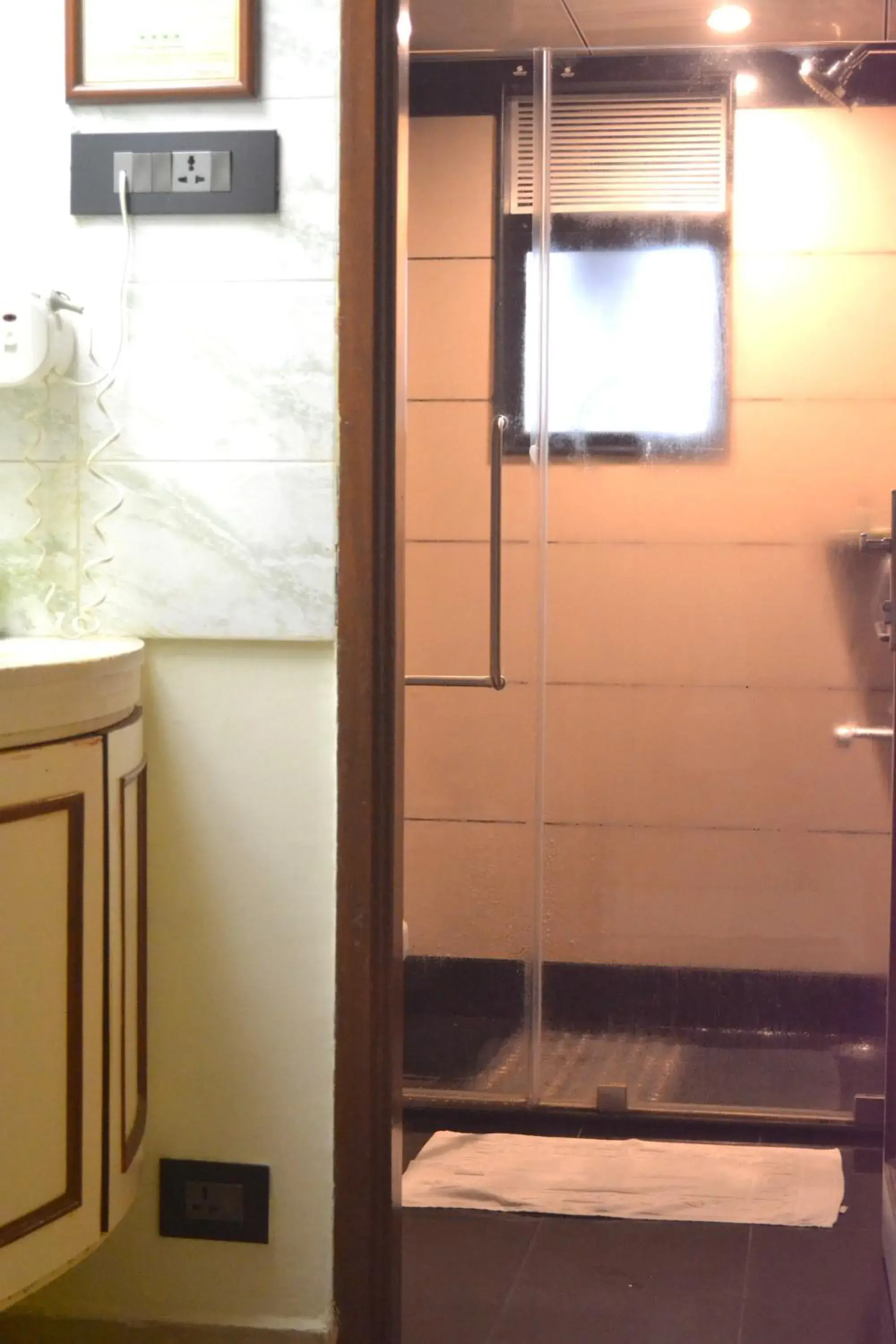 Bathroom in Regenta Place The Emerald Bathroom in Regenta Place The Emerald