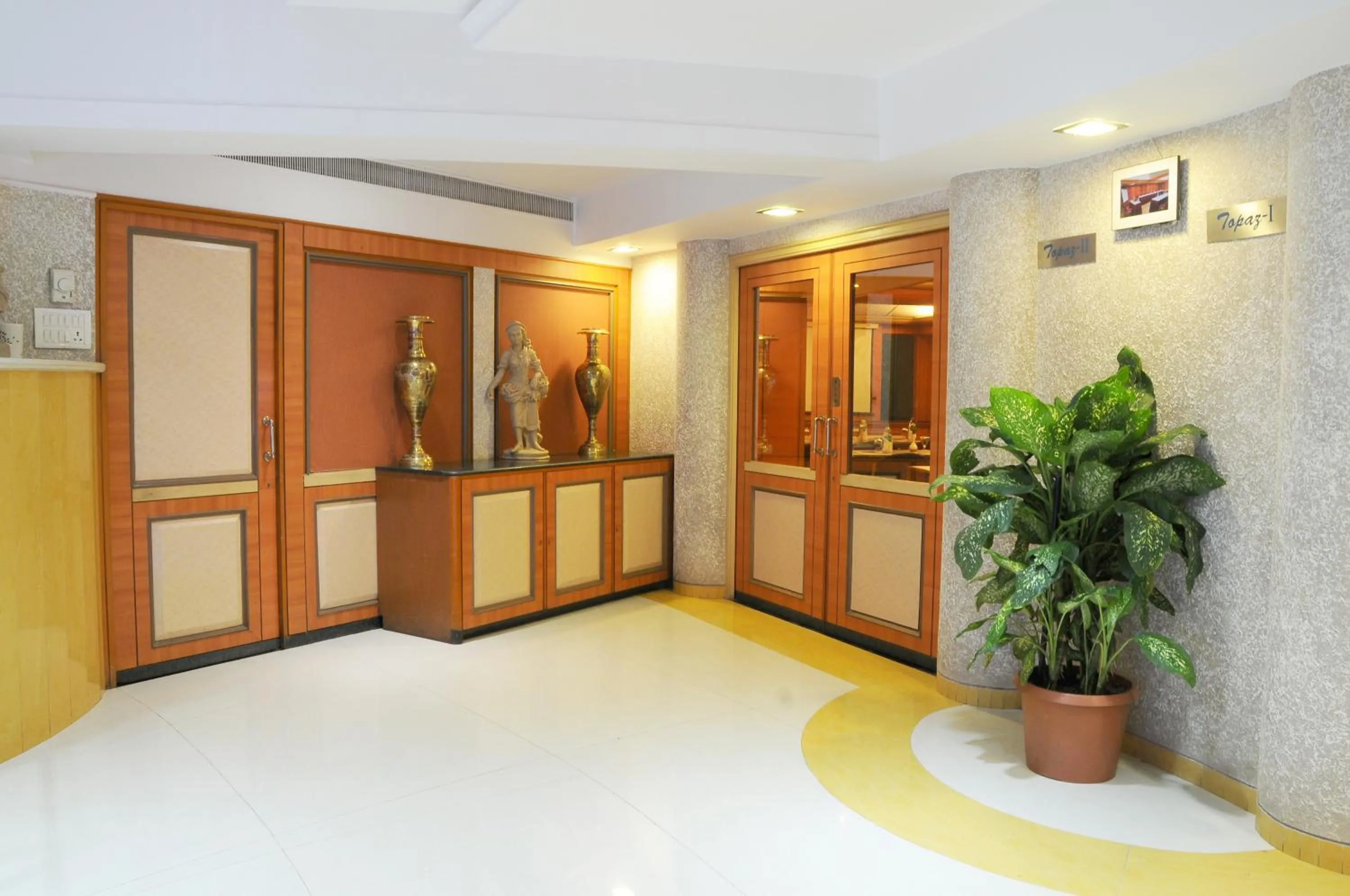 Decorative detail in Regenta Place The Emerald