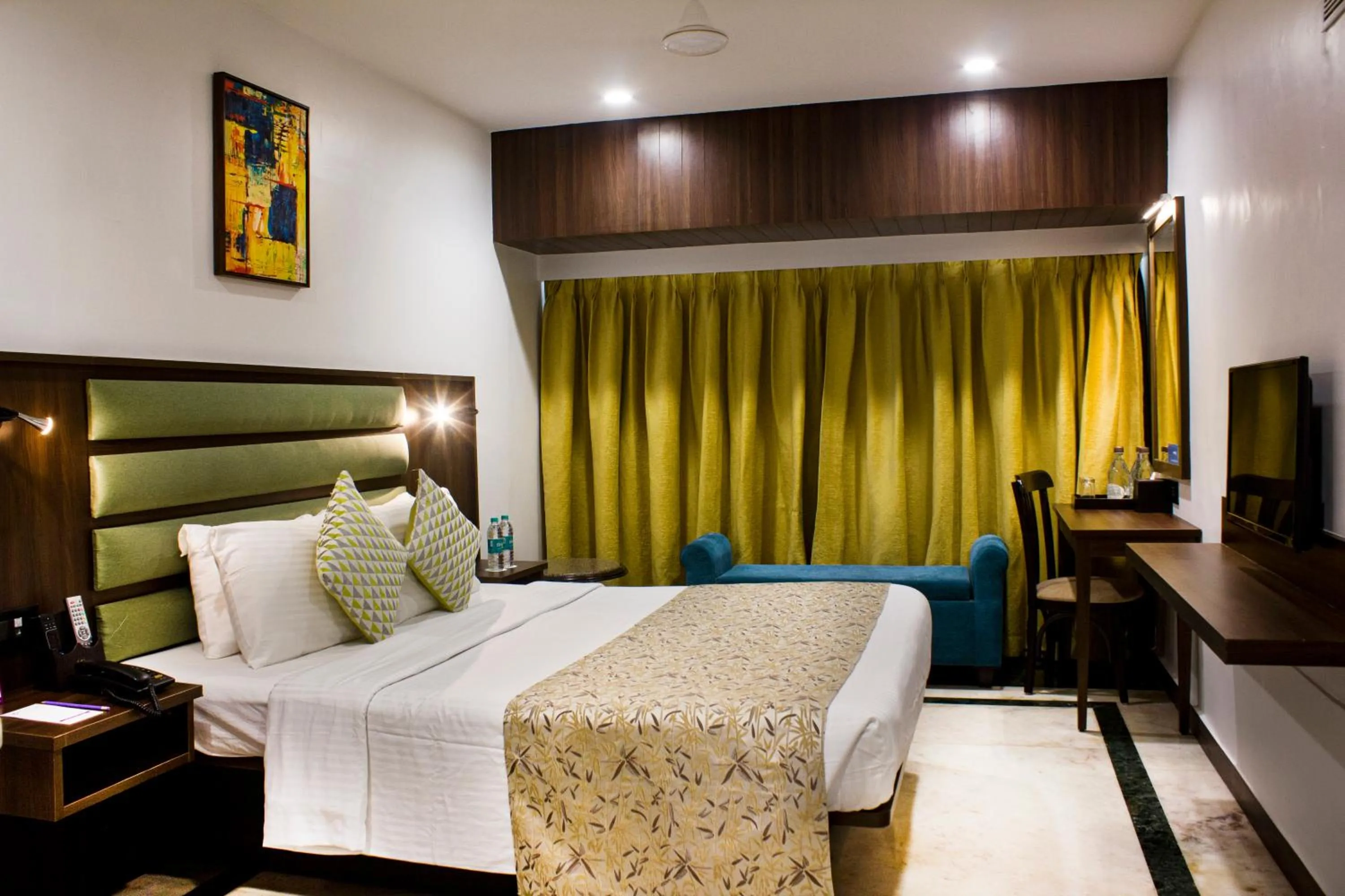 Bedroom, Bed in Regenta Place The Emerald