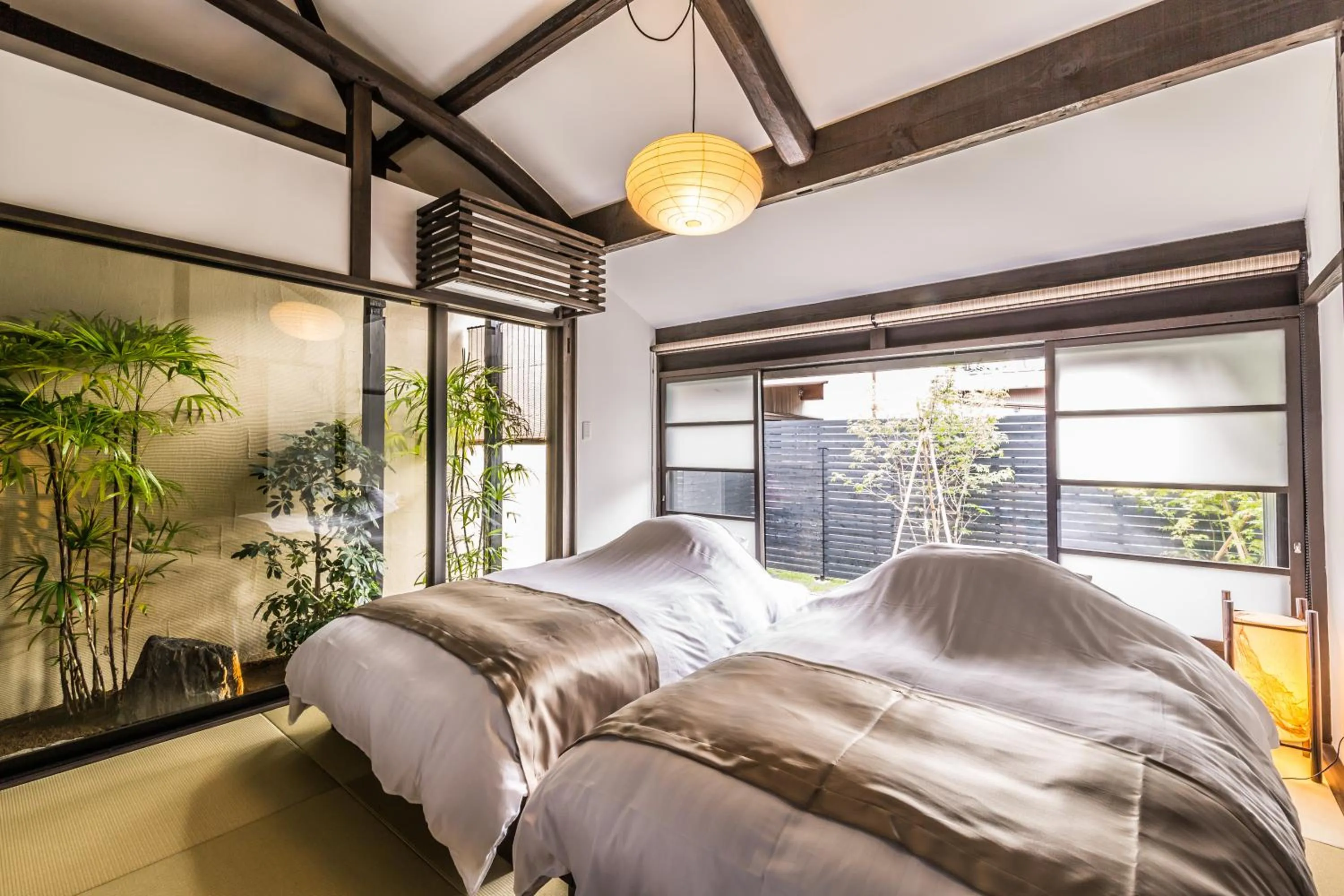 Patio, Bed in Nihon Iro