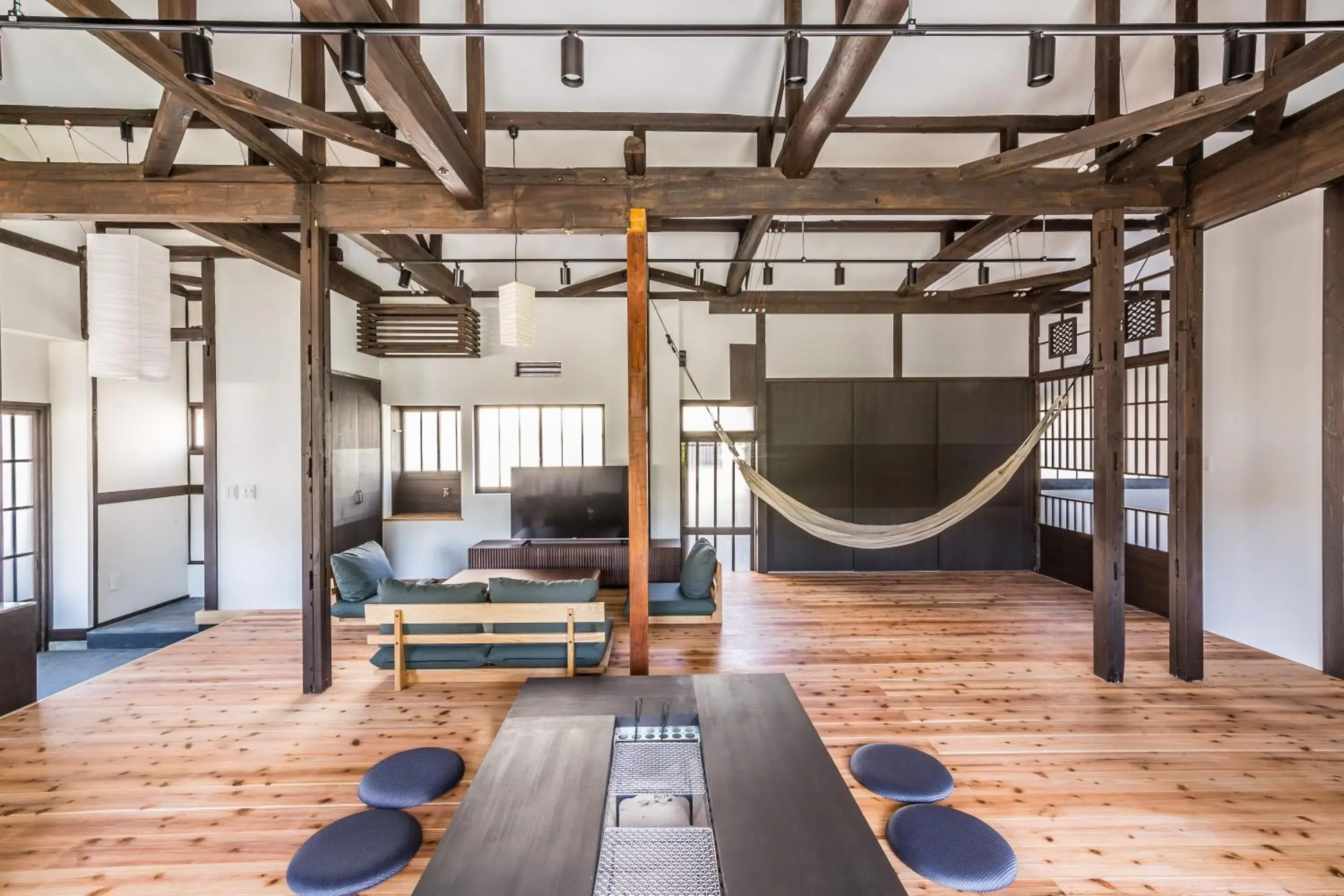 Bed in Nihon Iro Bed in Nihon Iro