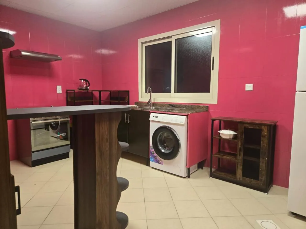 Kitchen or kitchenette in Al Raya Hotel Apartments