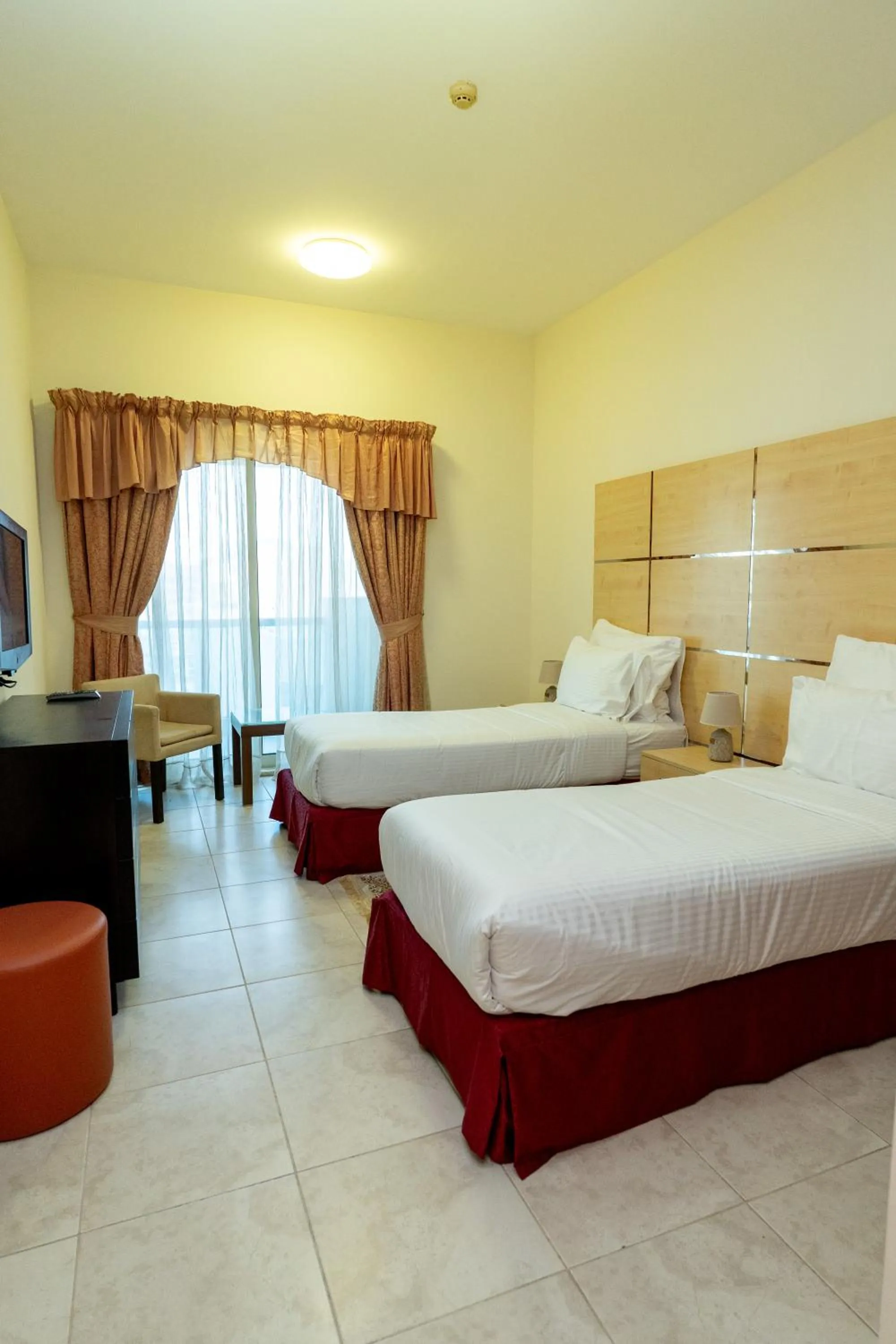 Bed in Al Raya Hotel Apartments