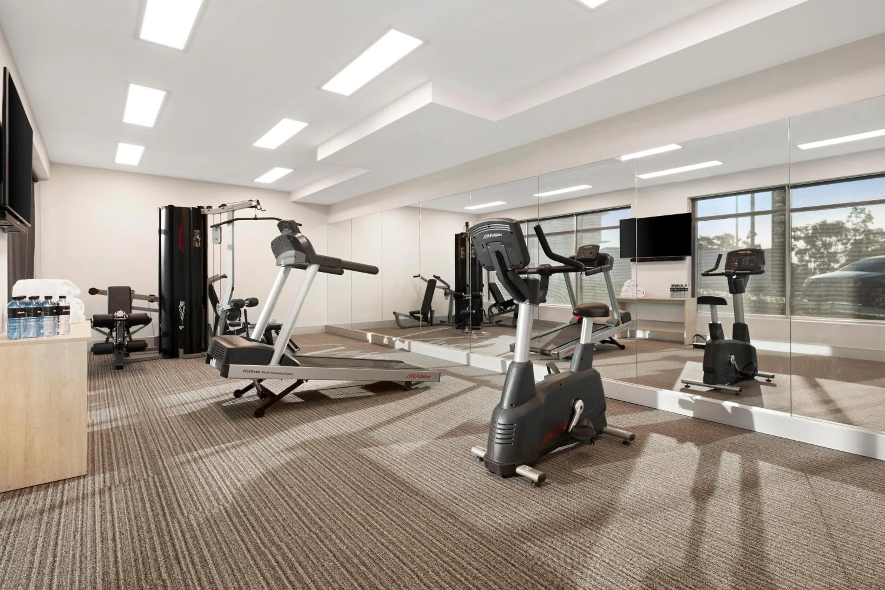 Staff in Quest Eight Mile Plains