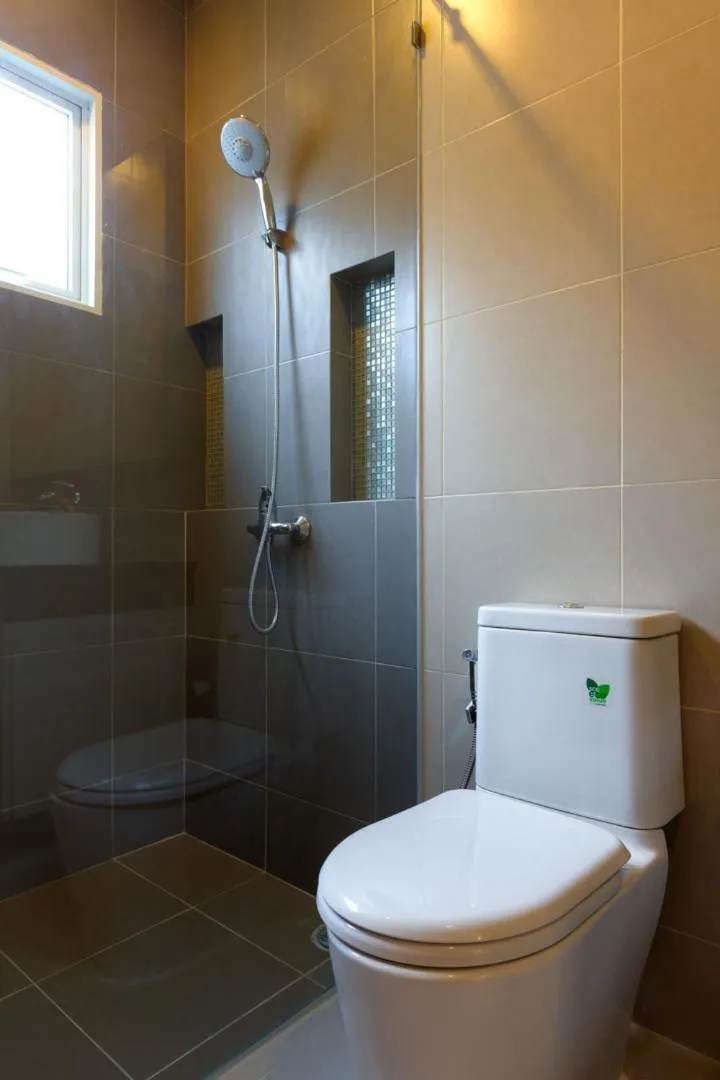 Shower in Hideaway Pool Villa S126