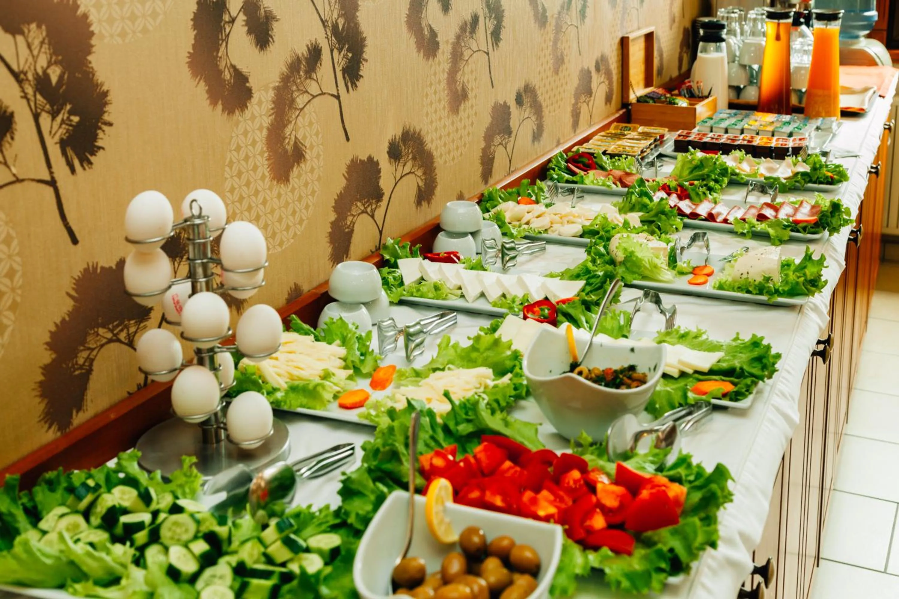 Buffet breakfast in Saba Sultan Hotel