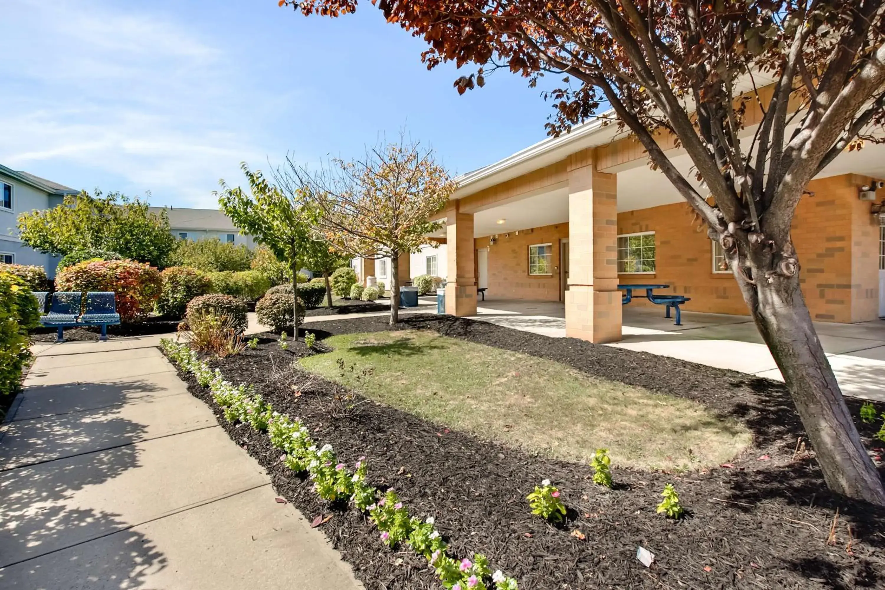 Studio 6-East Brunswick, NJ - NYC Area Studio 6-East Brunswick, NJ - NYC Area