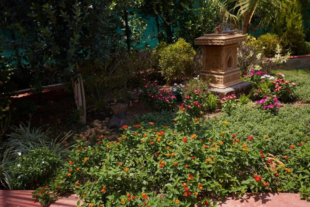 Garden in Sea Land Kihim