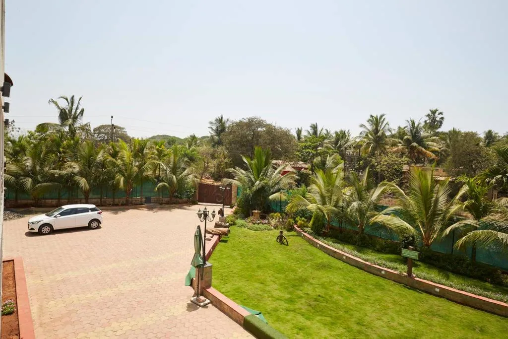 Garden in Sea Land Kihim