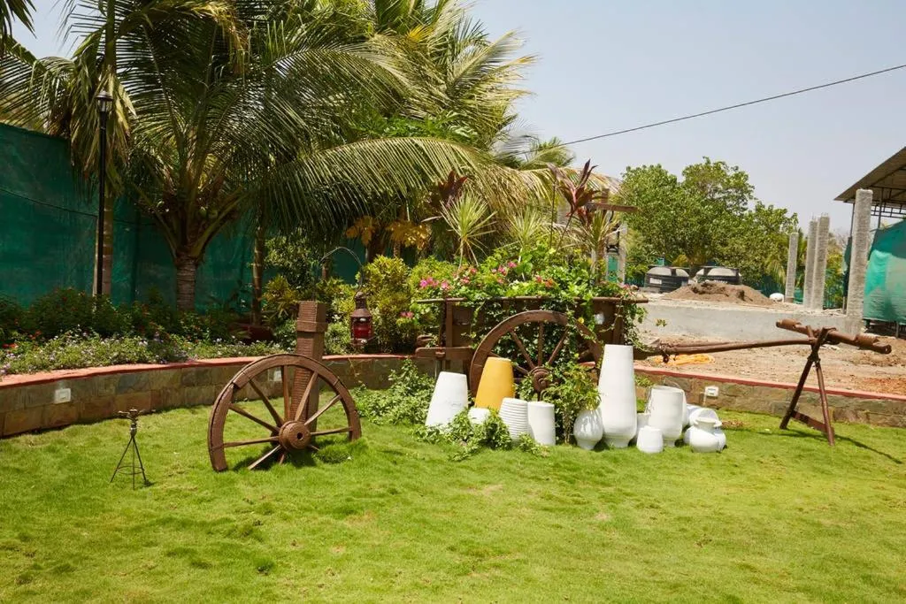 Garden in Sea Land Kihim