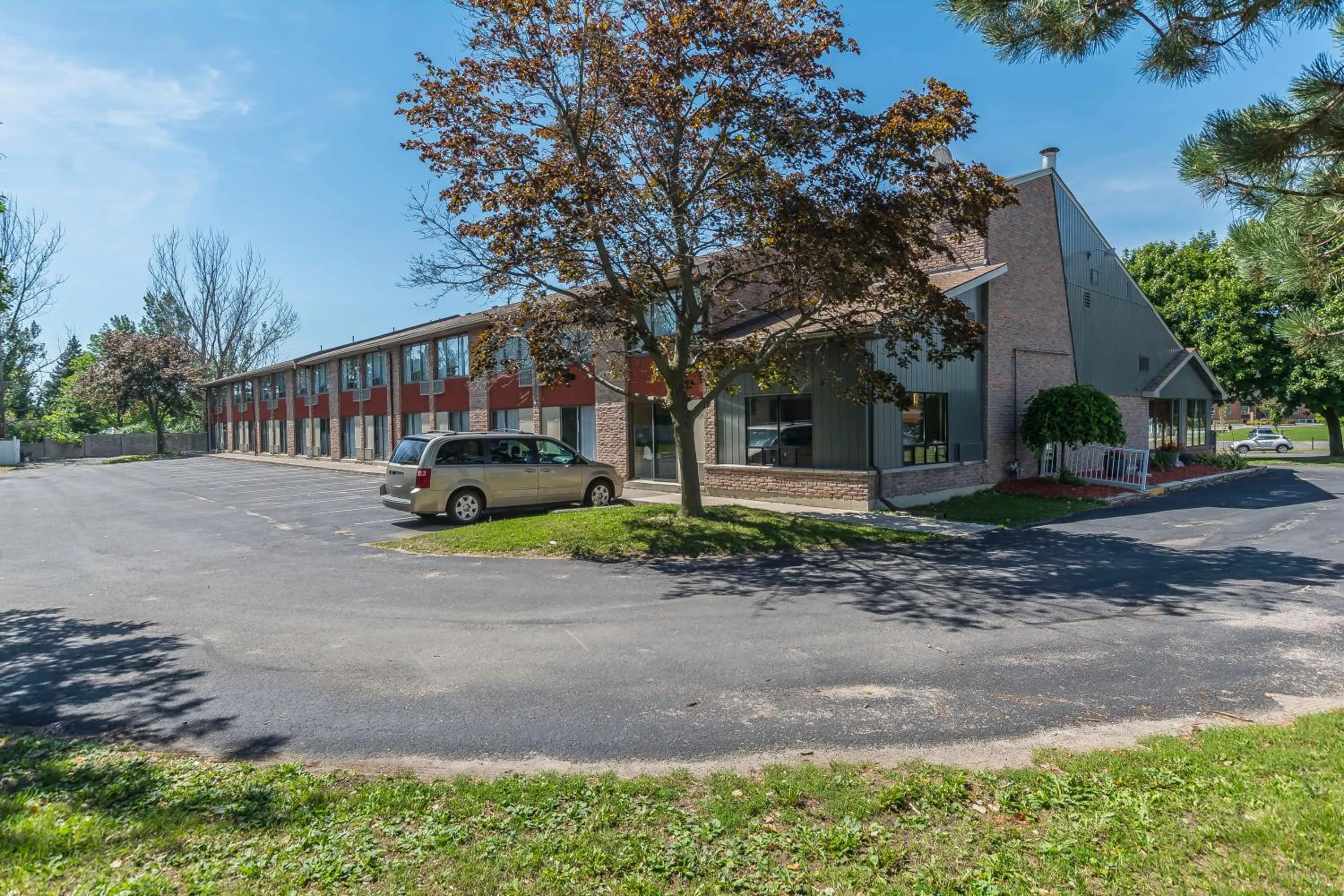 Property building in Ramada by Wyndham Kingston