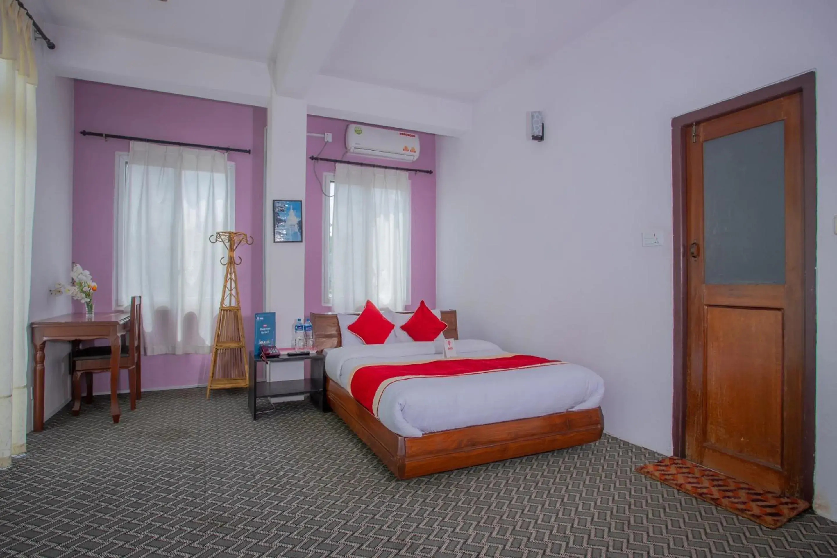 Deluxe Double Room - single occupancy in OYO 135 Lost Garden Apartment and Guest House Deluxe Double Room - single occupancy in OYO 135 Lost Garden Apartment and Guest House