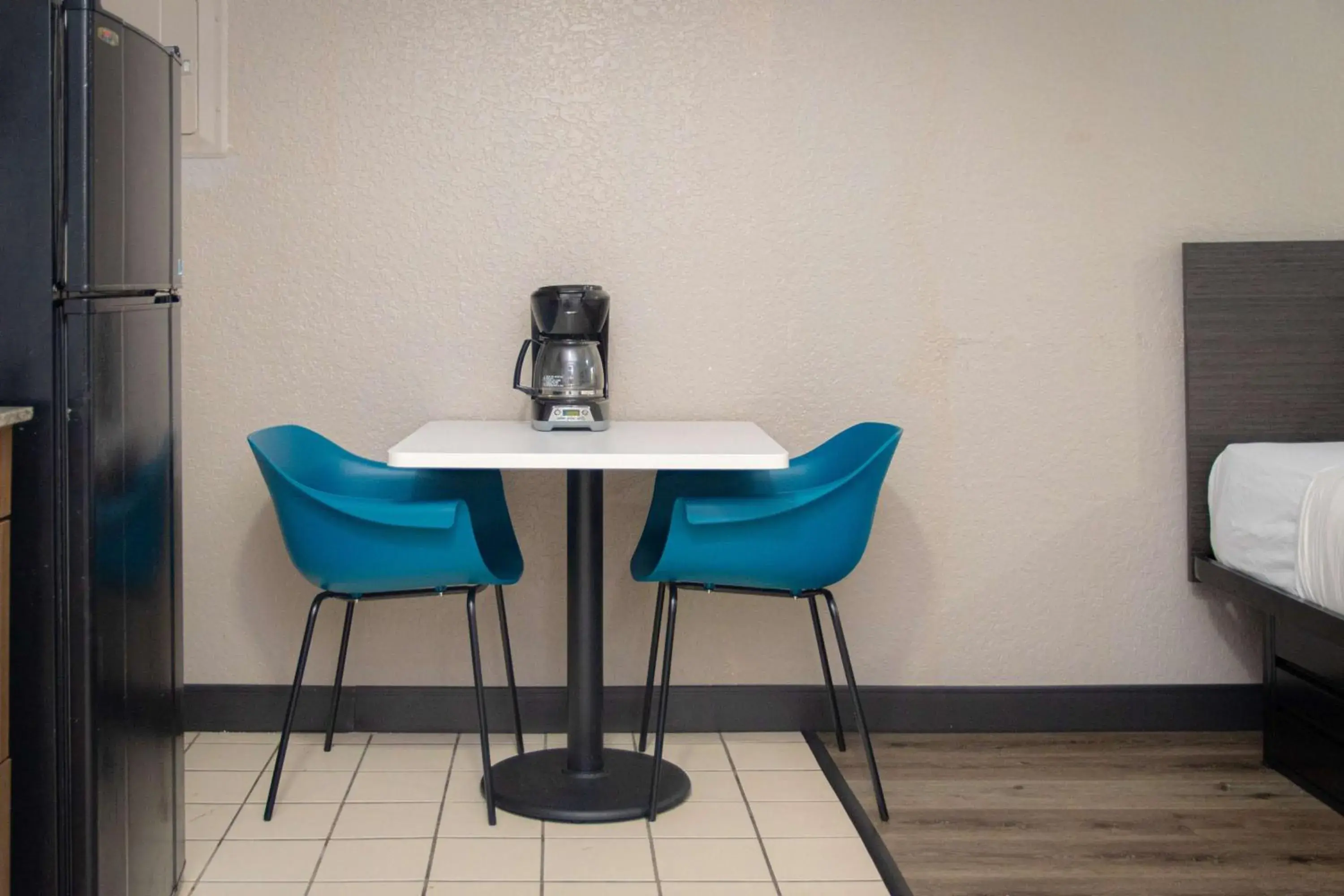 Other, Bed in Studio 6-West Palm Beach, FL Other, Bed in Studio 6-West Palm Beach, FL