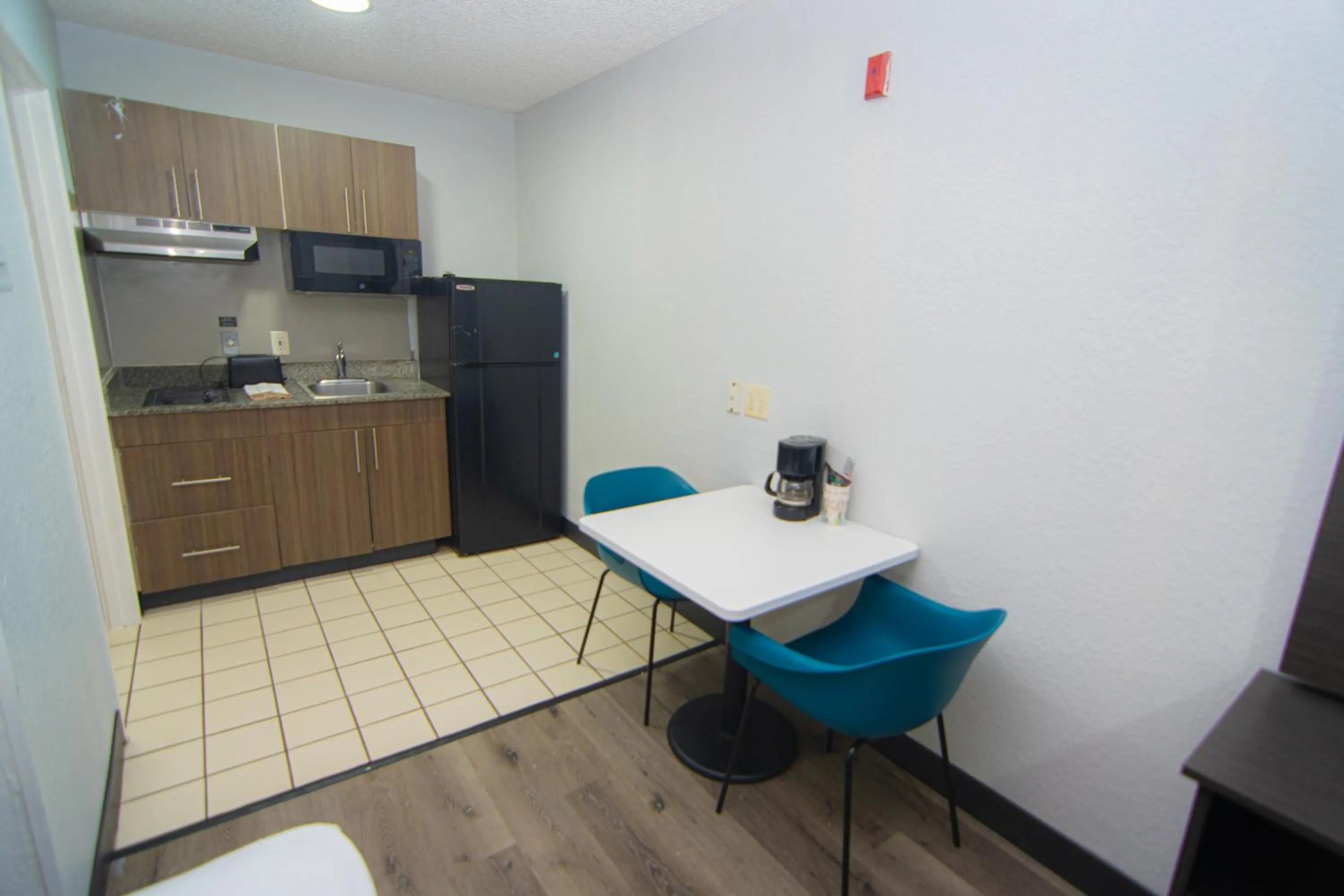 kitchen in Studio 6-West Palm Beach, FL