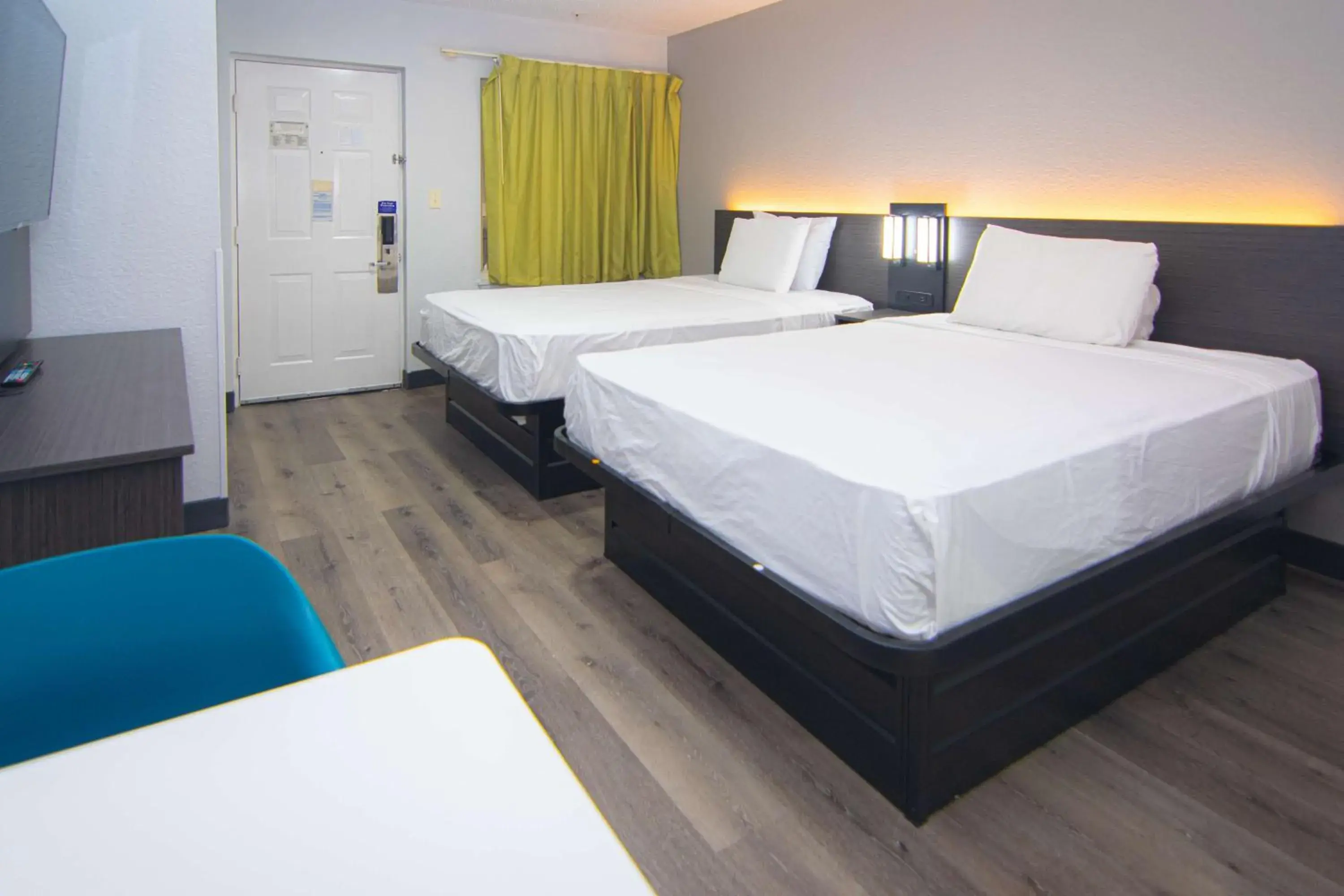 Bedroom, Bed in Studio 6-West Palm Beach, FL Bedroom, Bed in Studio 6-West Palm Beach, FL