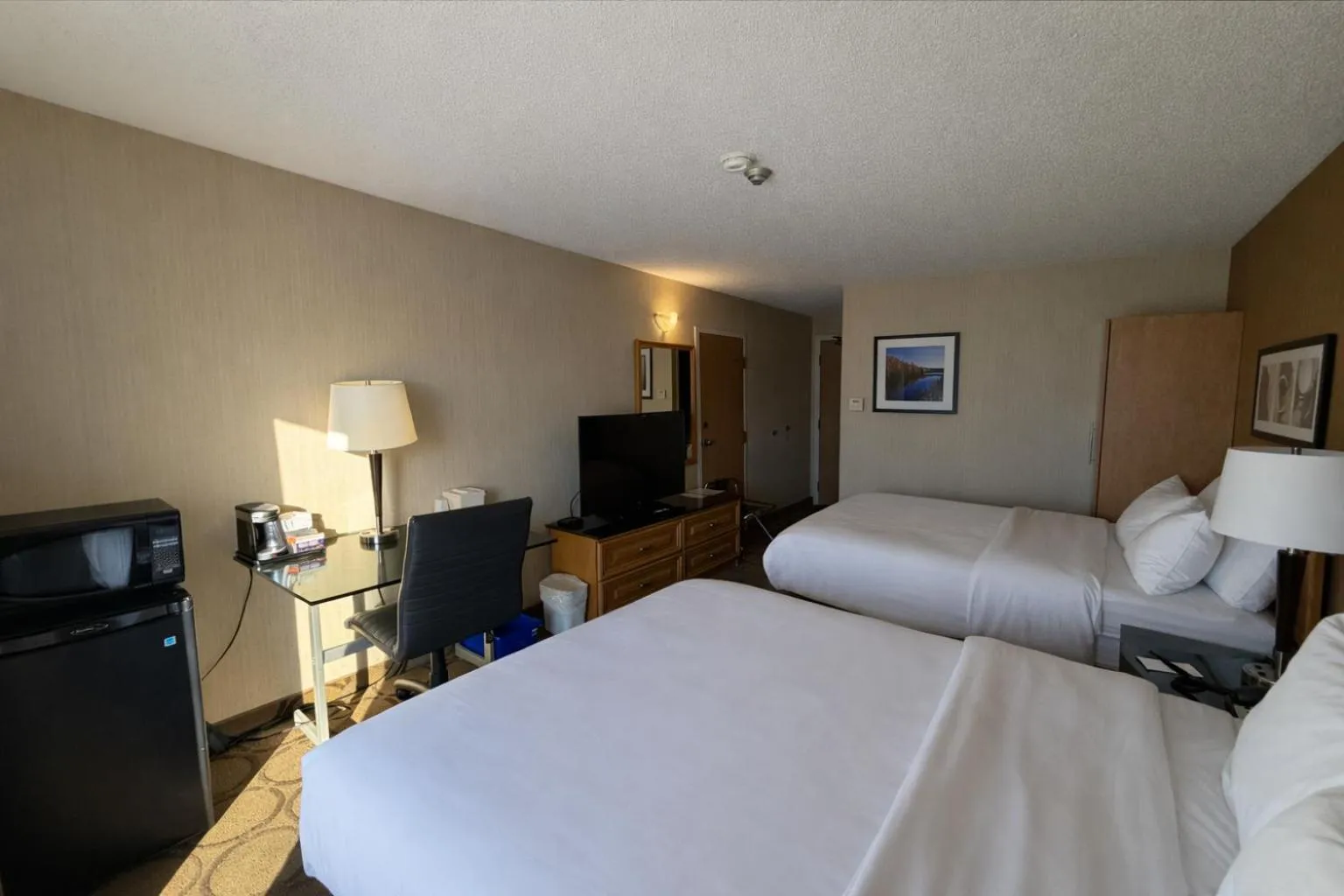 Bedroom, Bed in Comfort Inn Baie-Comeau