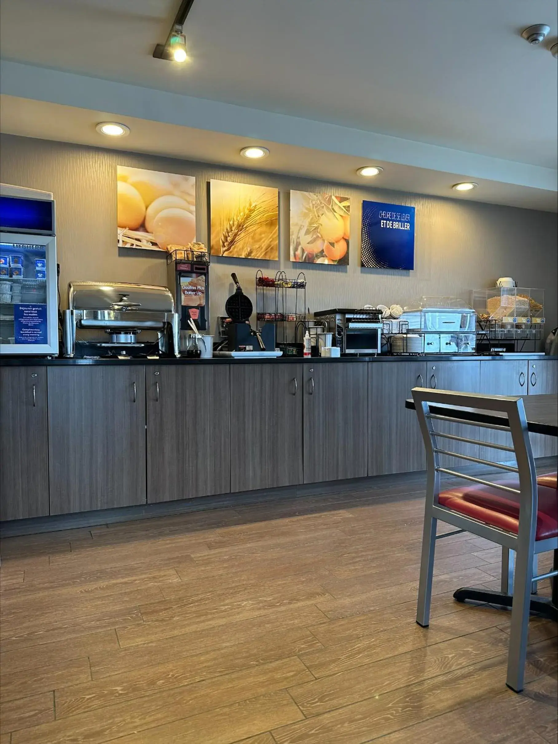 Breakfast in Comfort Inn Baie-Comeau Breakfast in Comfort Inn Baie-Comeau