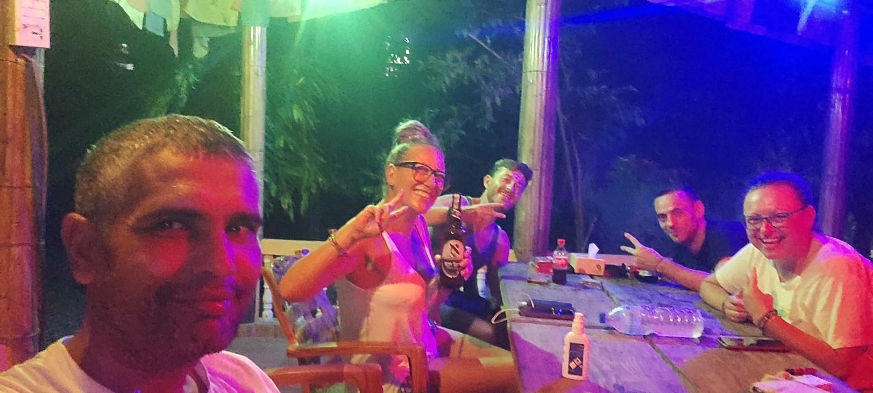 Restaurant/places to eat in Hotel Rhino Land-Sauraha Family Home