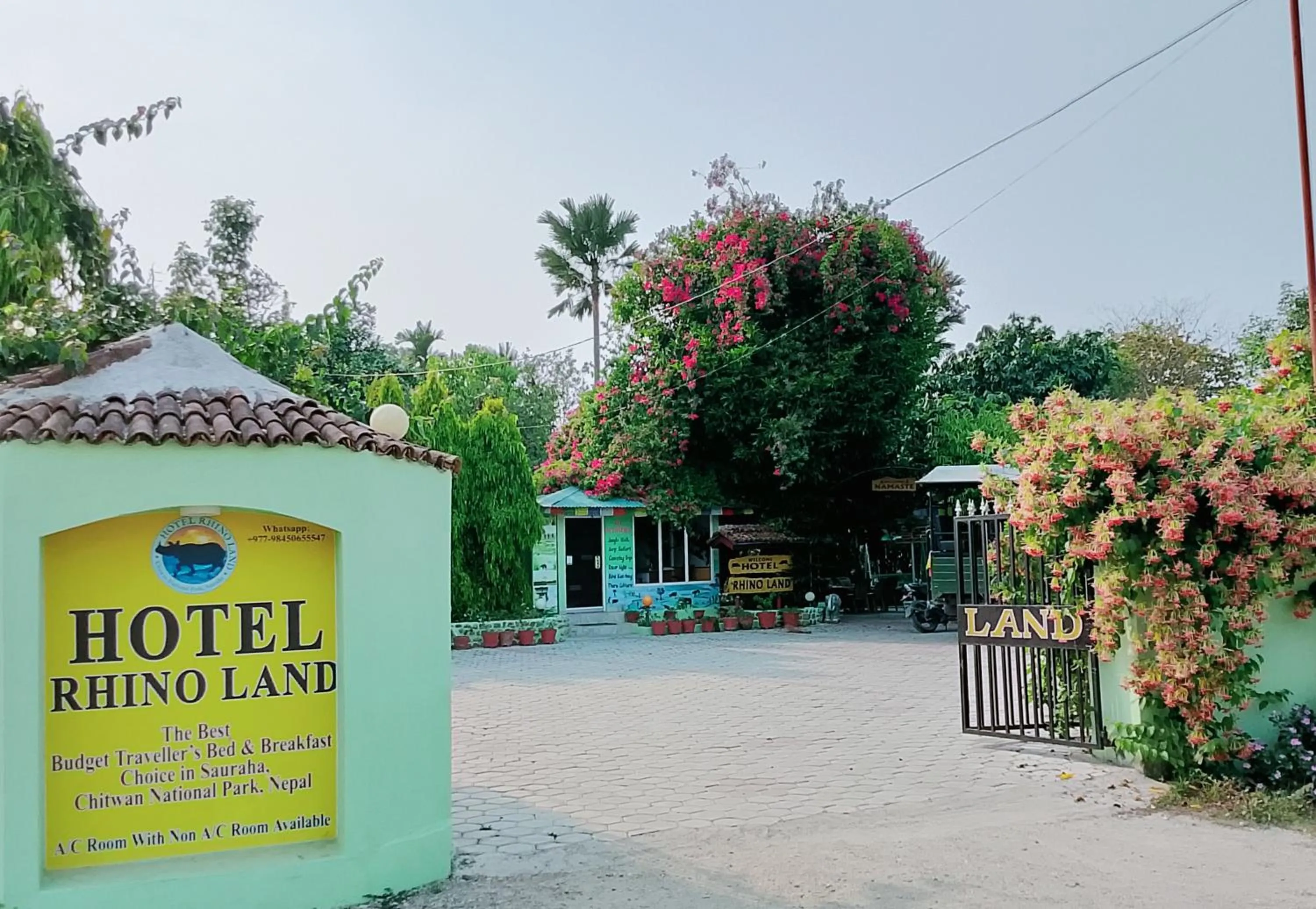 Facade/entrance in Hotel Rhino Land-Sauraha Family Home