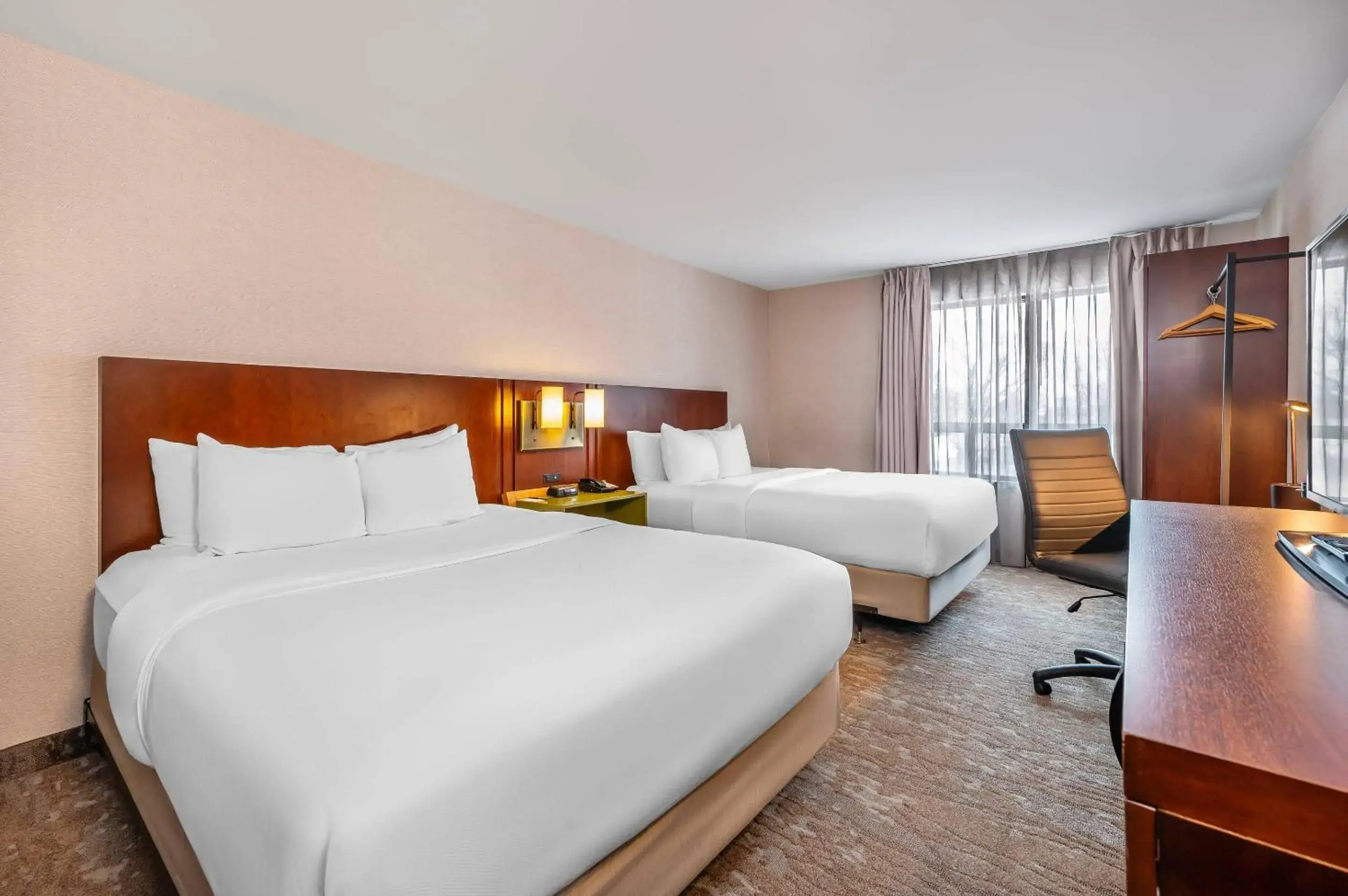 Bedroom, Bed in Comfort Inn South Shore Bedroom, Bed in Comfort Inn South Shore