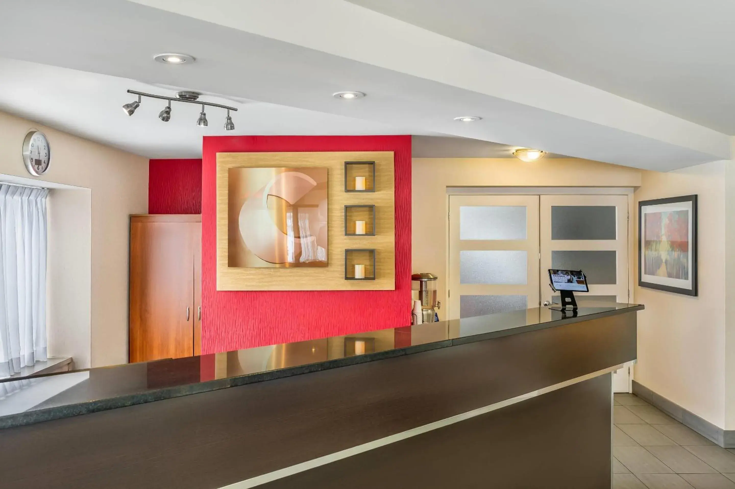 Lobby or reception in Comfort Inn South Shore Lobby or reception in Comfort Inn South Shore