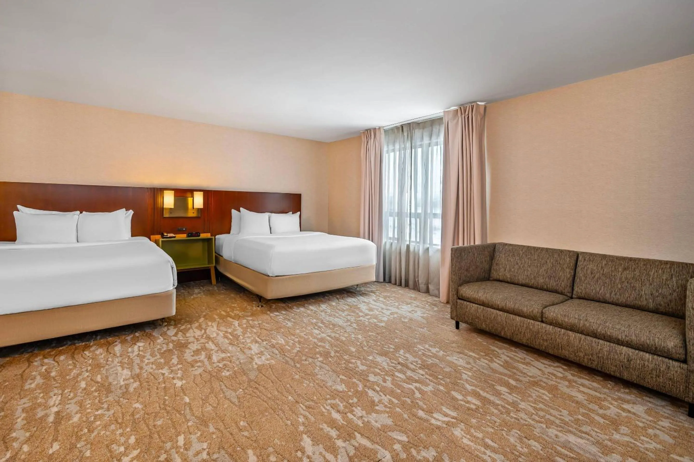 Bedroom, Bed in Comfort Inn South Shore