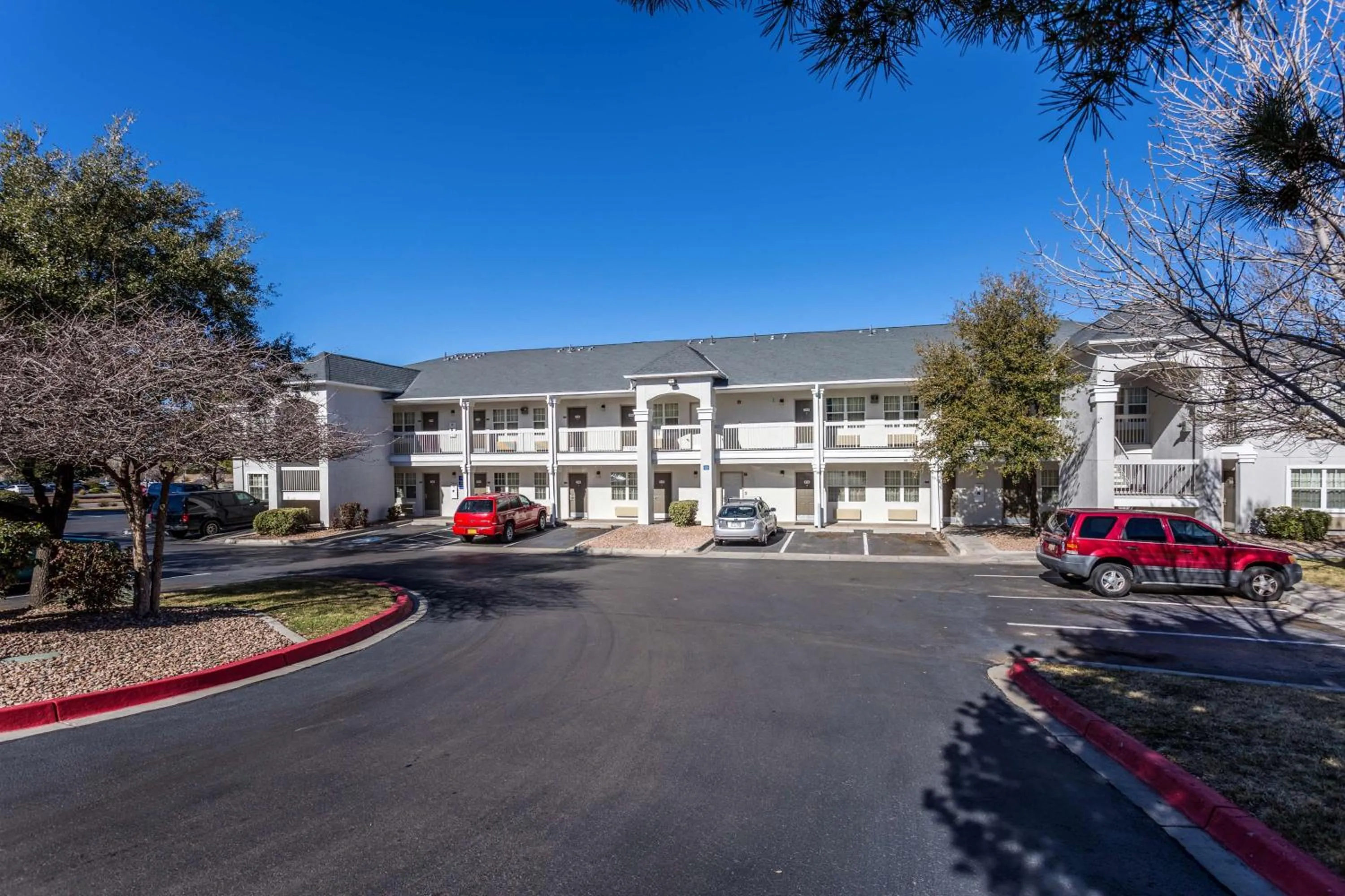 Property building in Studio 6-Albuquerque, NM - North