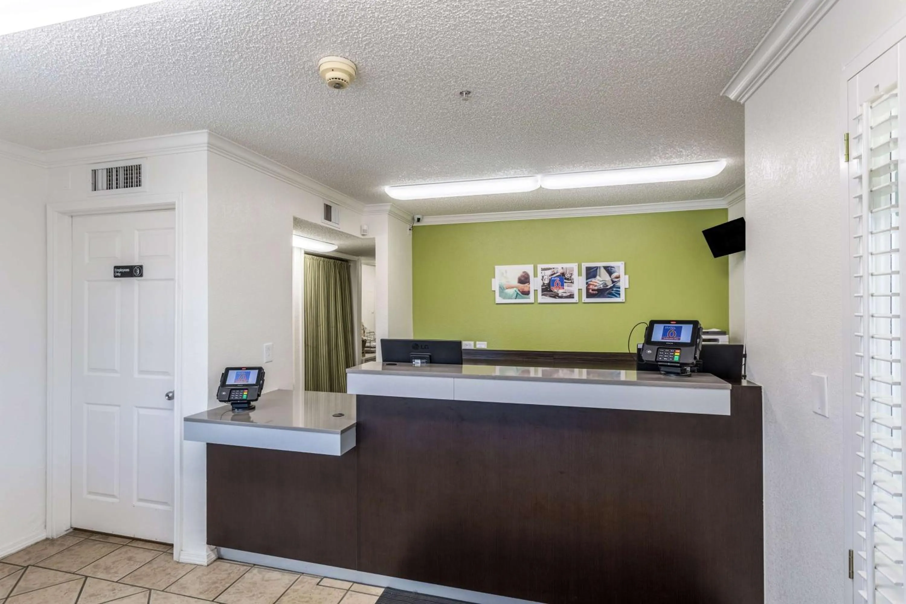 Lobby or reception in Studio 6-Albuquerque, NM - North