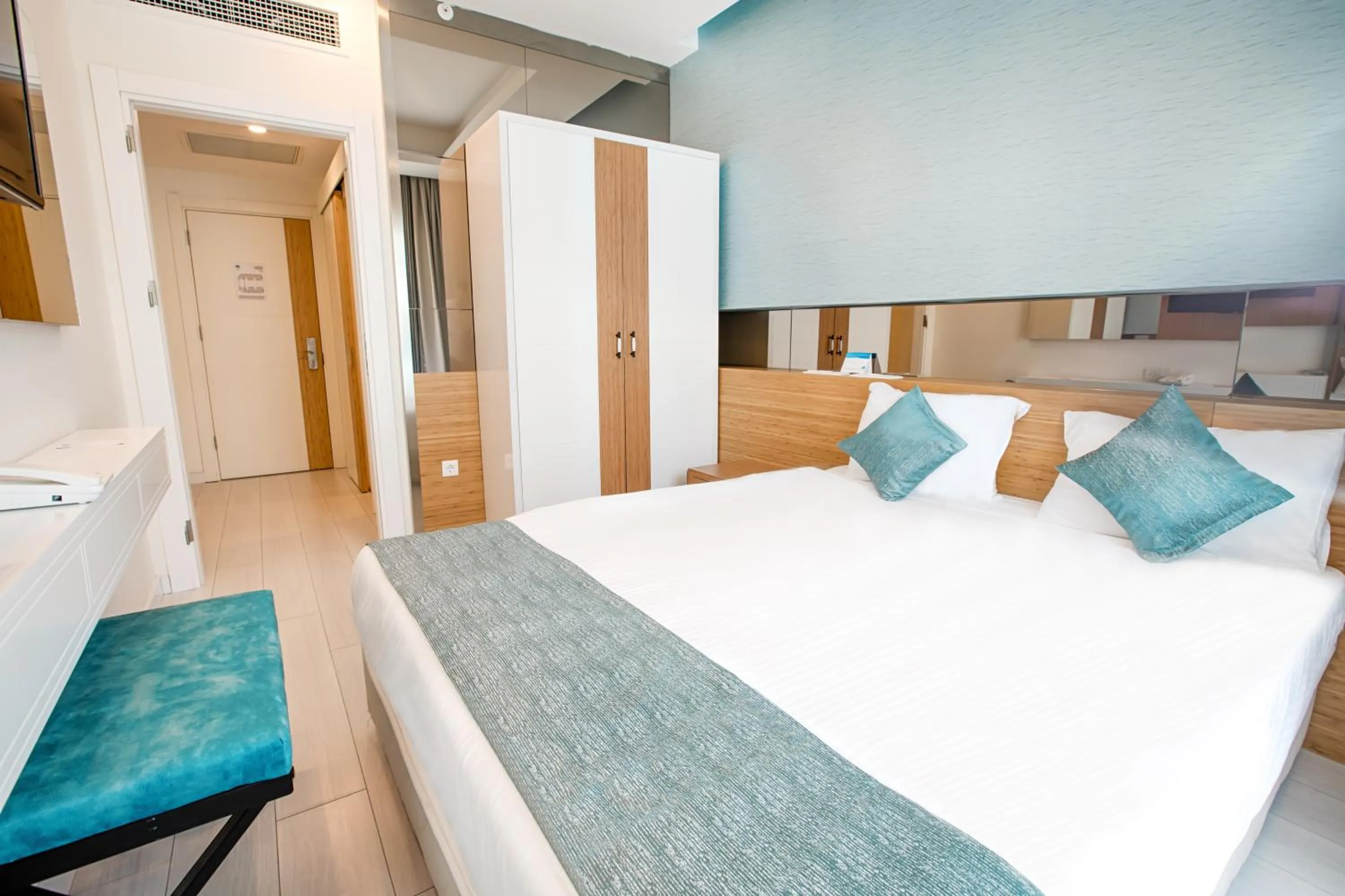 Family in Dosinia Luxury Resort-Ultra All Inclusive