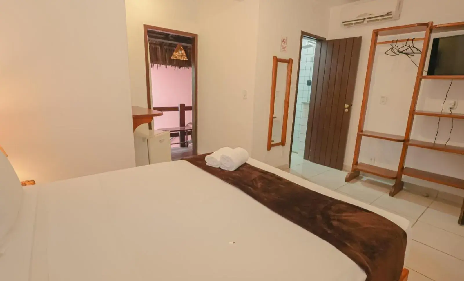Superior Double Room with Balcony and Pool View in Pousada Saudosa Maloca Superior Double Room with Balcony and Pool View in Pousada Saudosa Maloca