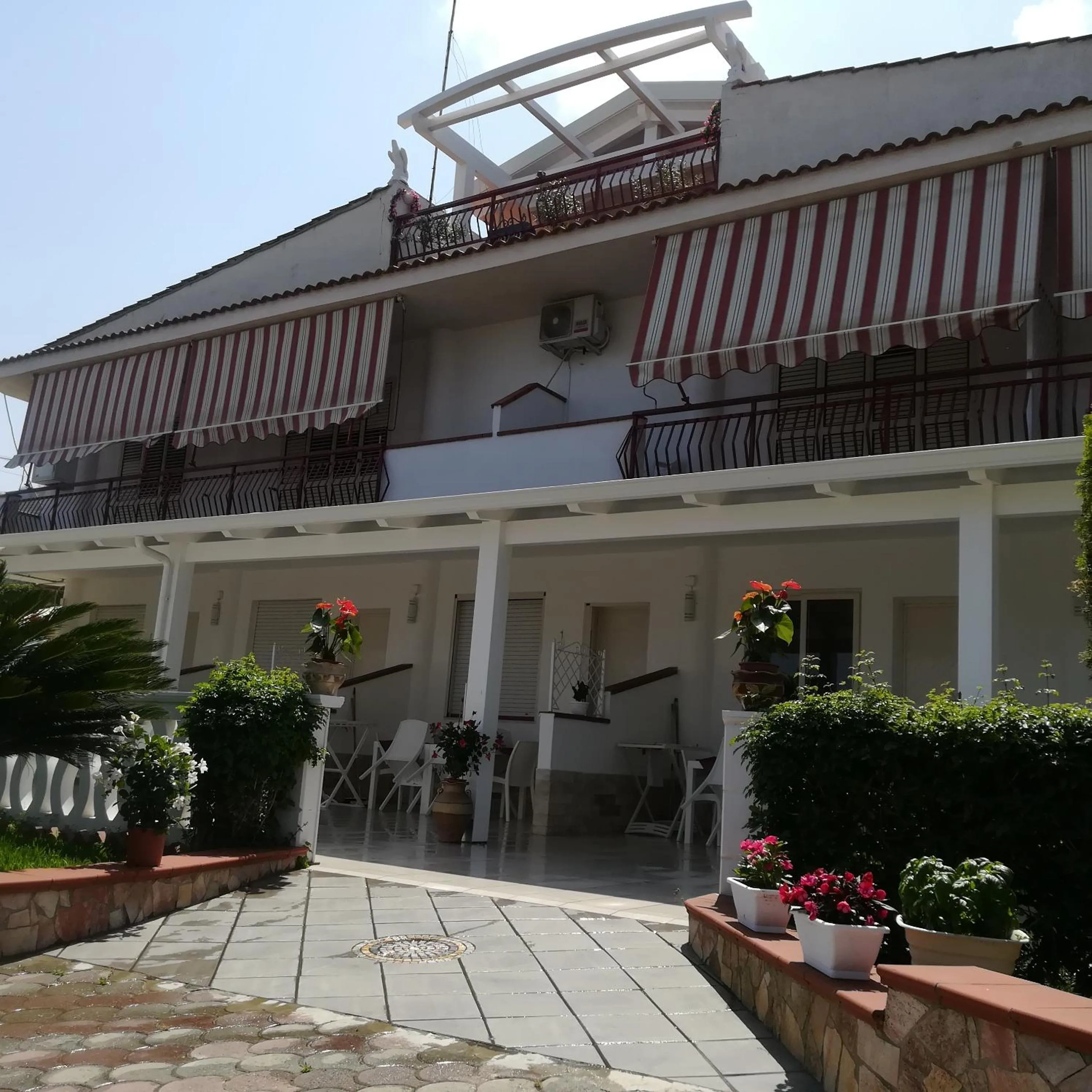 Property building in SANTA VENERE Apartments "PARCHEGGIO interno MOTO-AUTO" Ricarica auto Elettriche