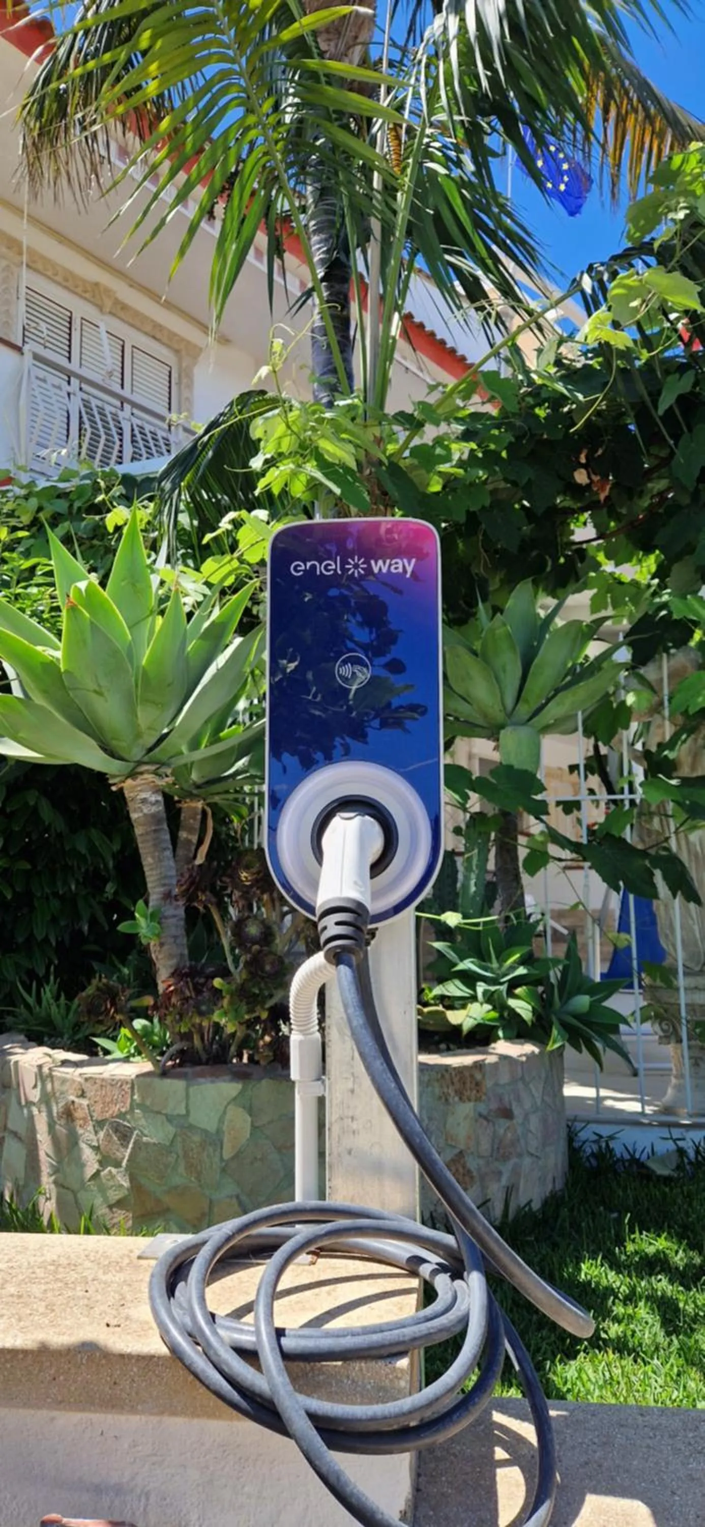 Garden in SANTA VENERE Apartments "PARCHEGGIO interno MOTO-AUTO" Ricarica auto Elettriche