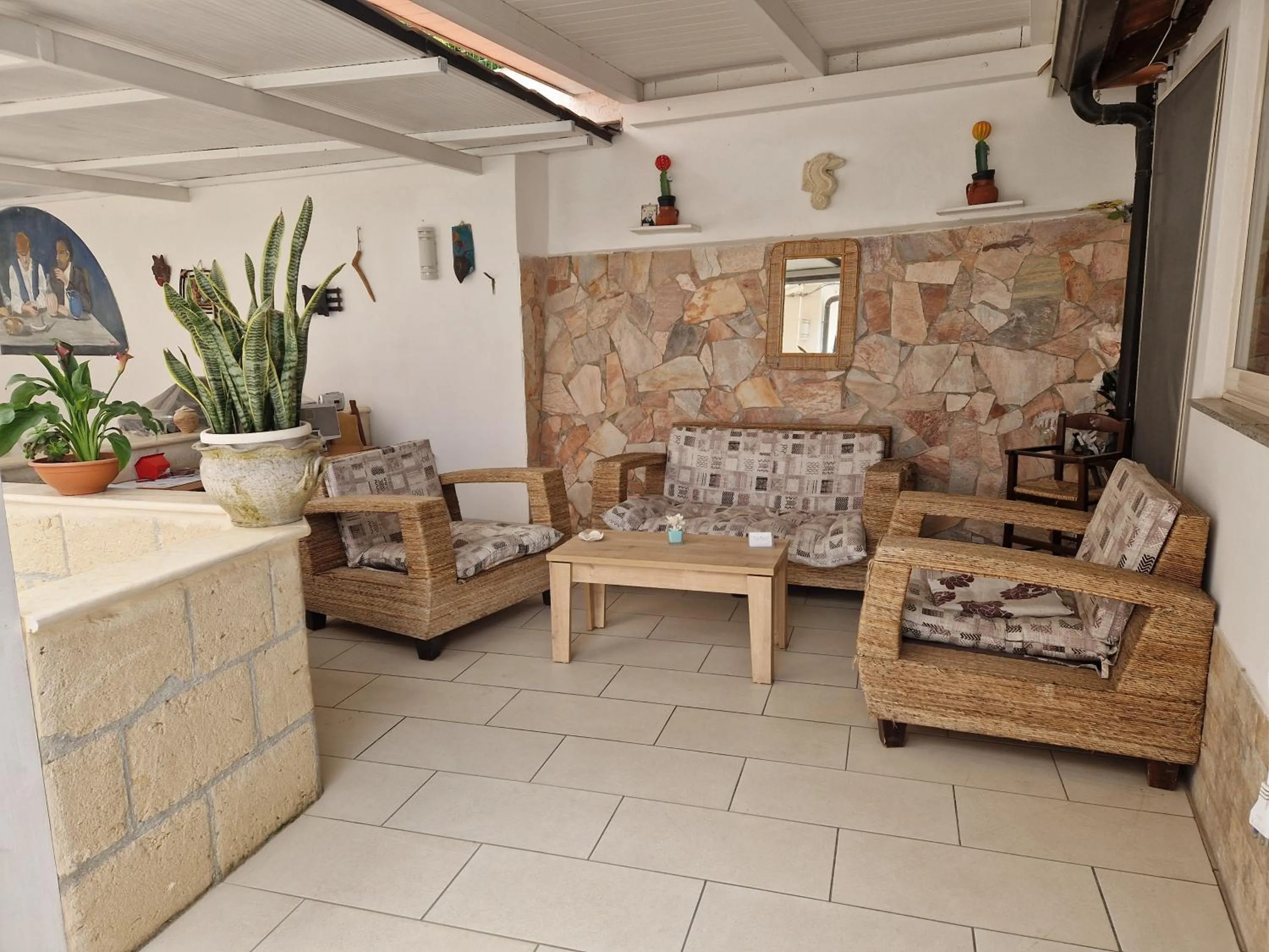 Living room in SANTA VENERE Apartments "PARCHEGGIO interno MOTO-AUTO" Ricarica auto Elettriche
