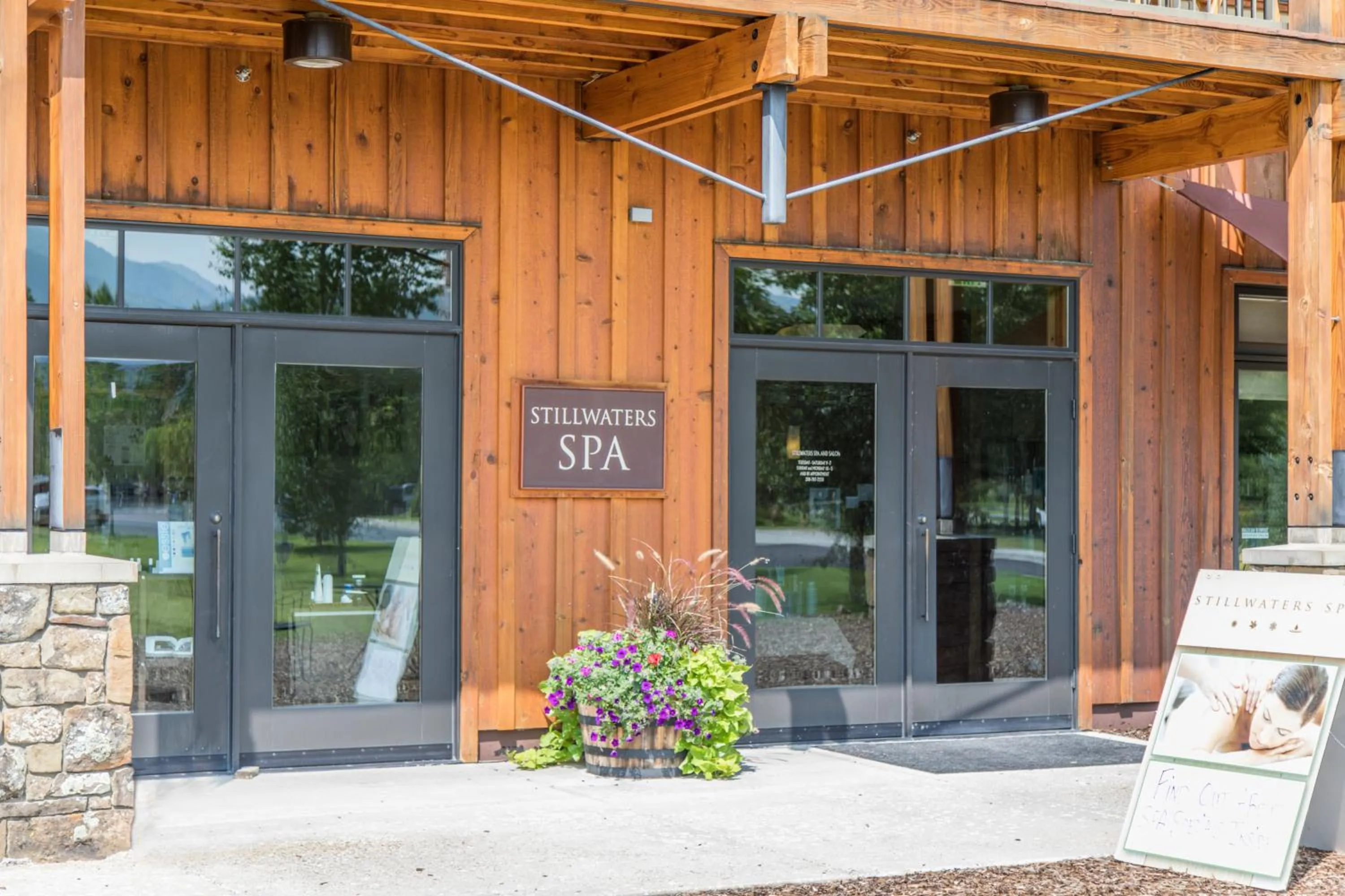 Facade/entrance in The Lodge at Bronze Buffalo Ranch