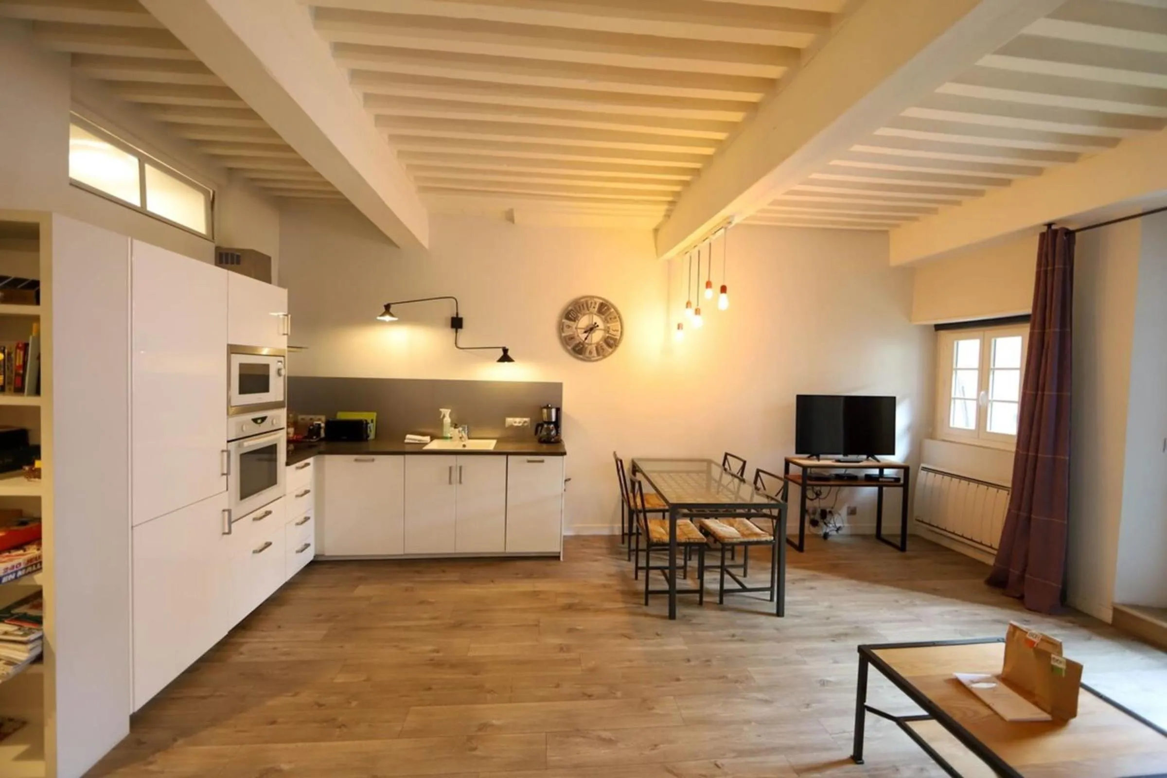 55 m2 Apart with big terrace in Annecy downtown