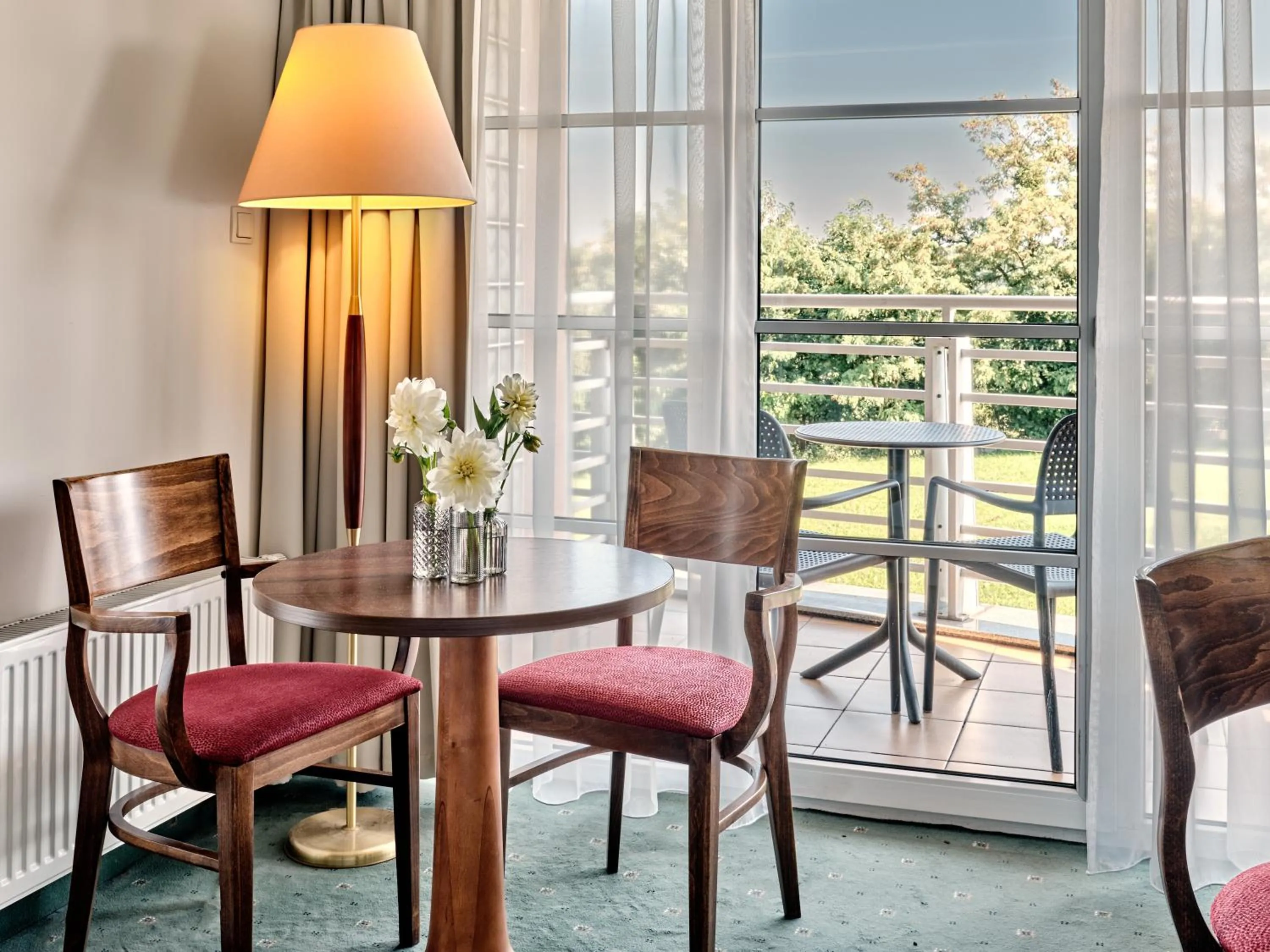 Seating Area in Best Western Hotel Edison