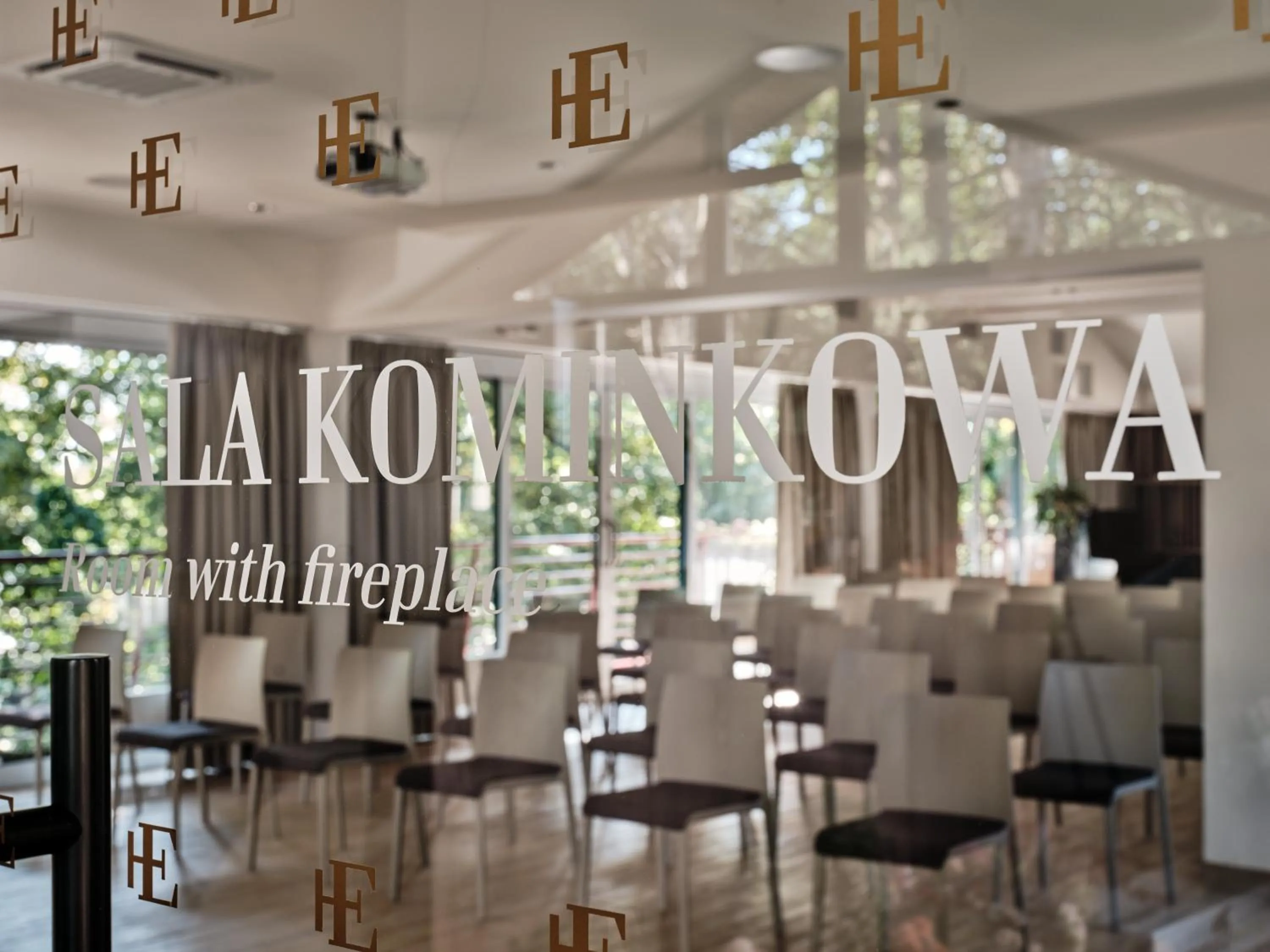 Business facilities, Restaurant/Places to Eat in Best Western Hotel Edison