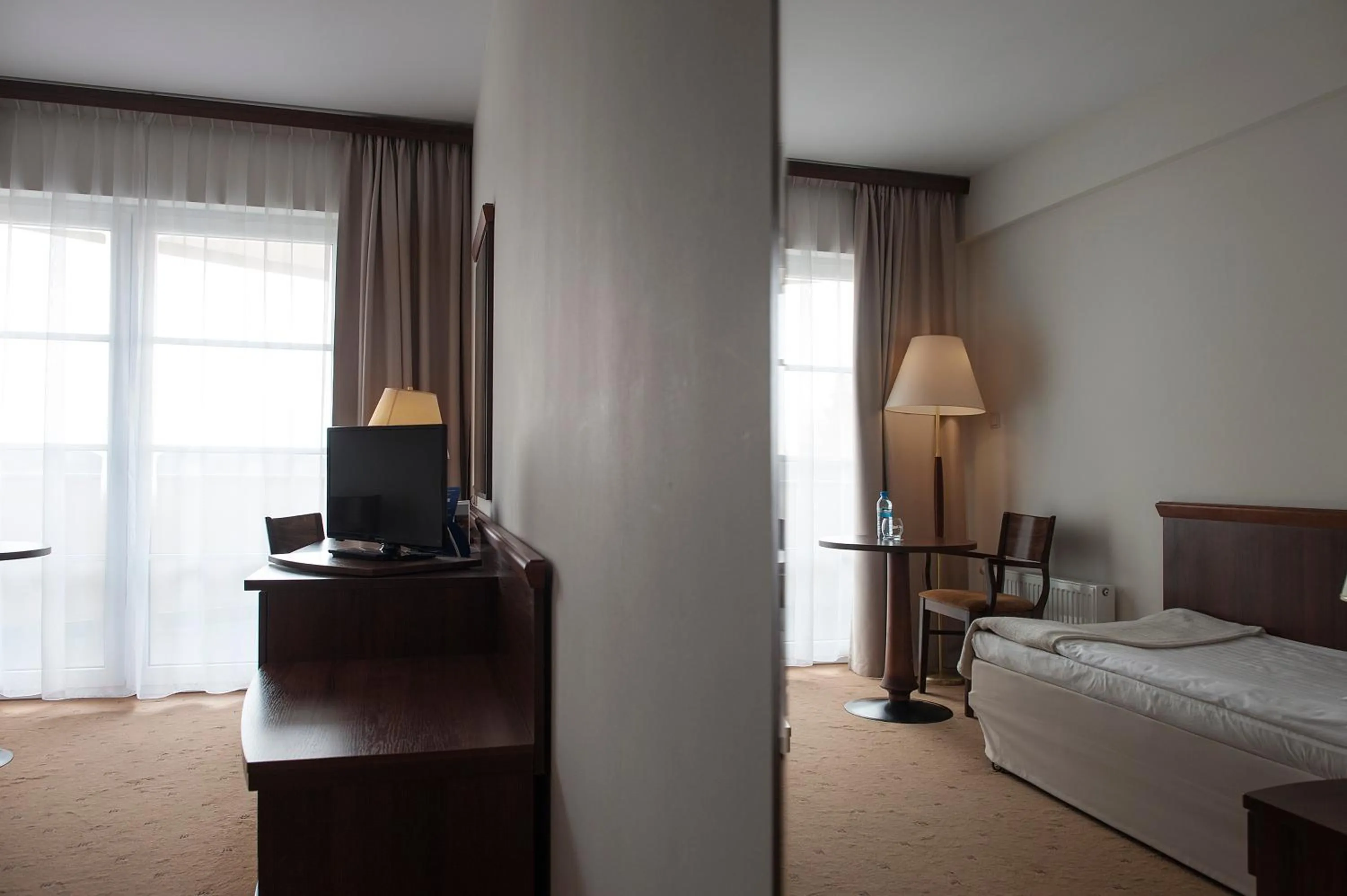 Other, Bed in Best Western Hotel Edison