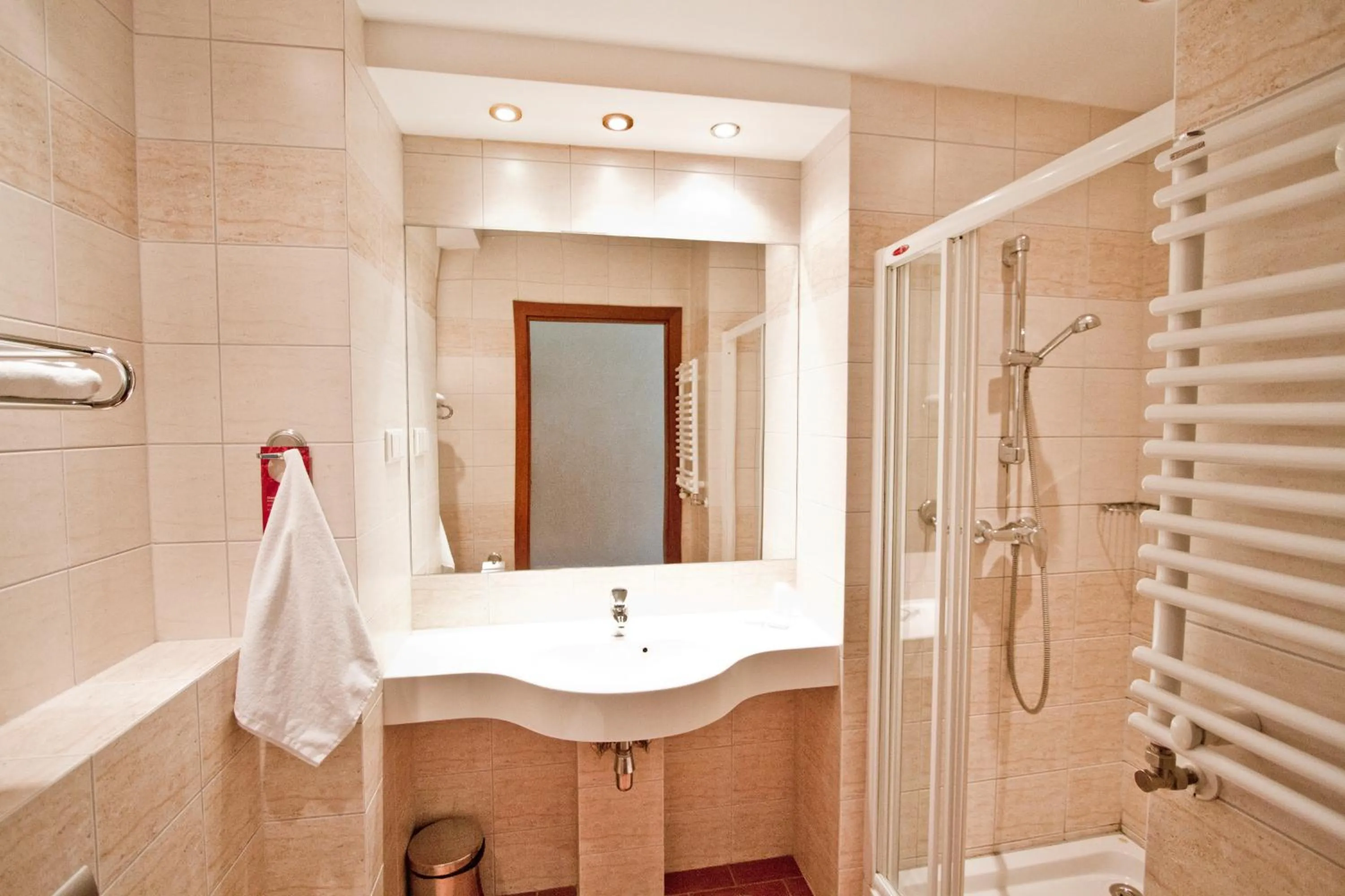 Bathroom in Best Western Hotel Edison