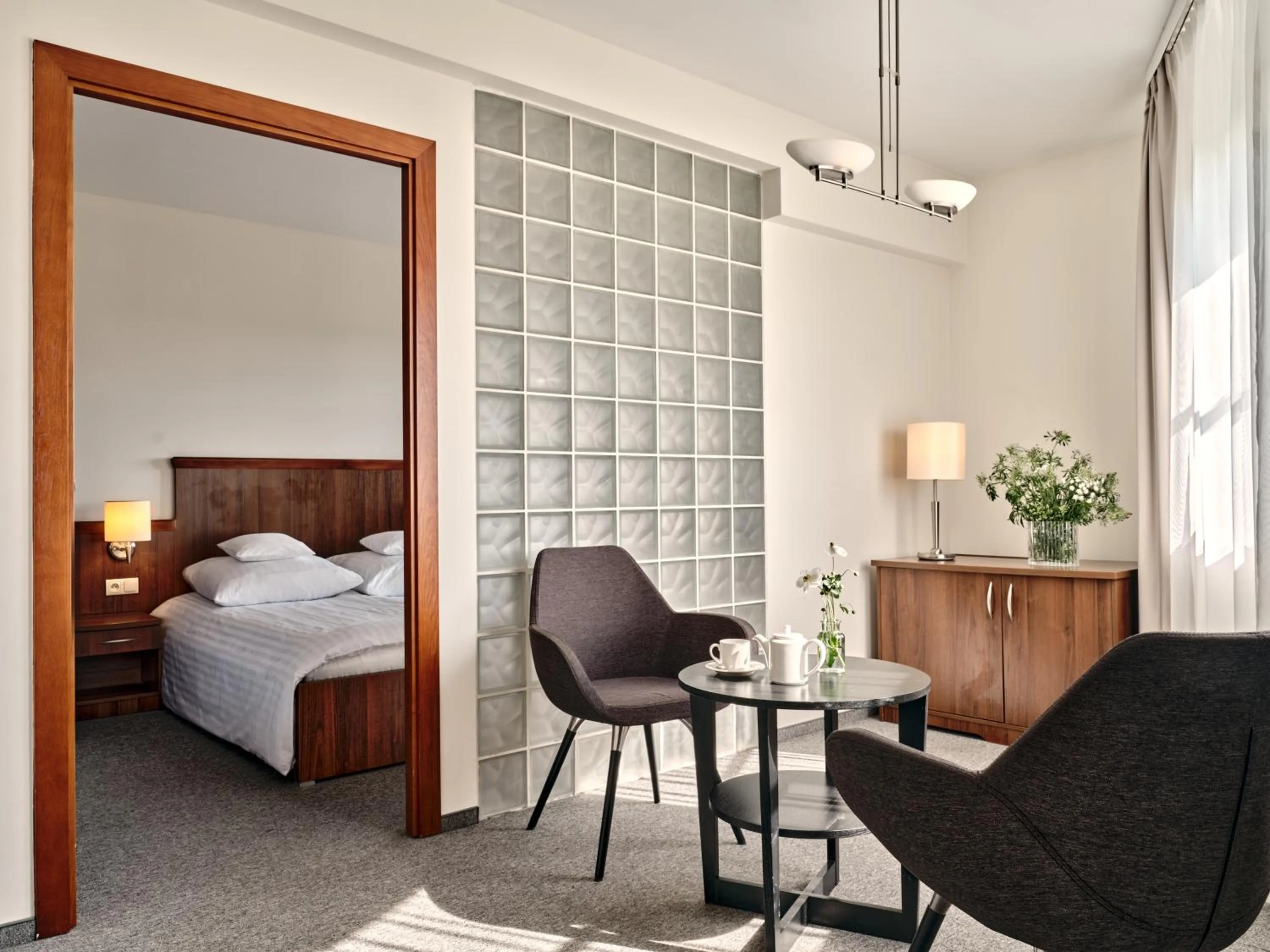 Bed in Best Western Hotel Edison