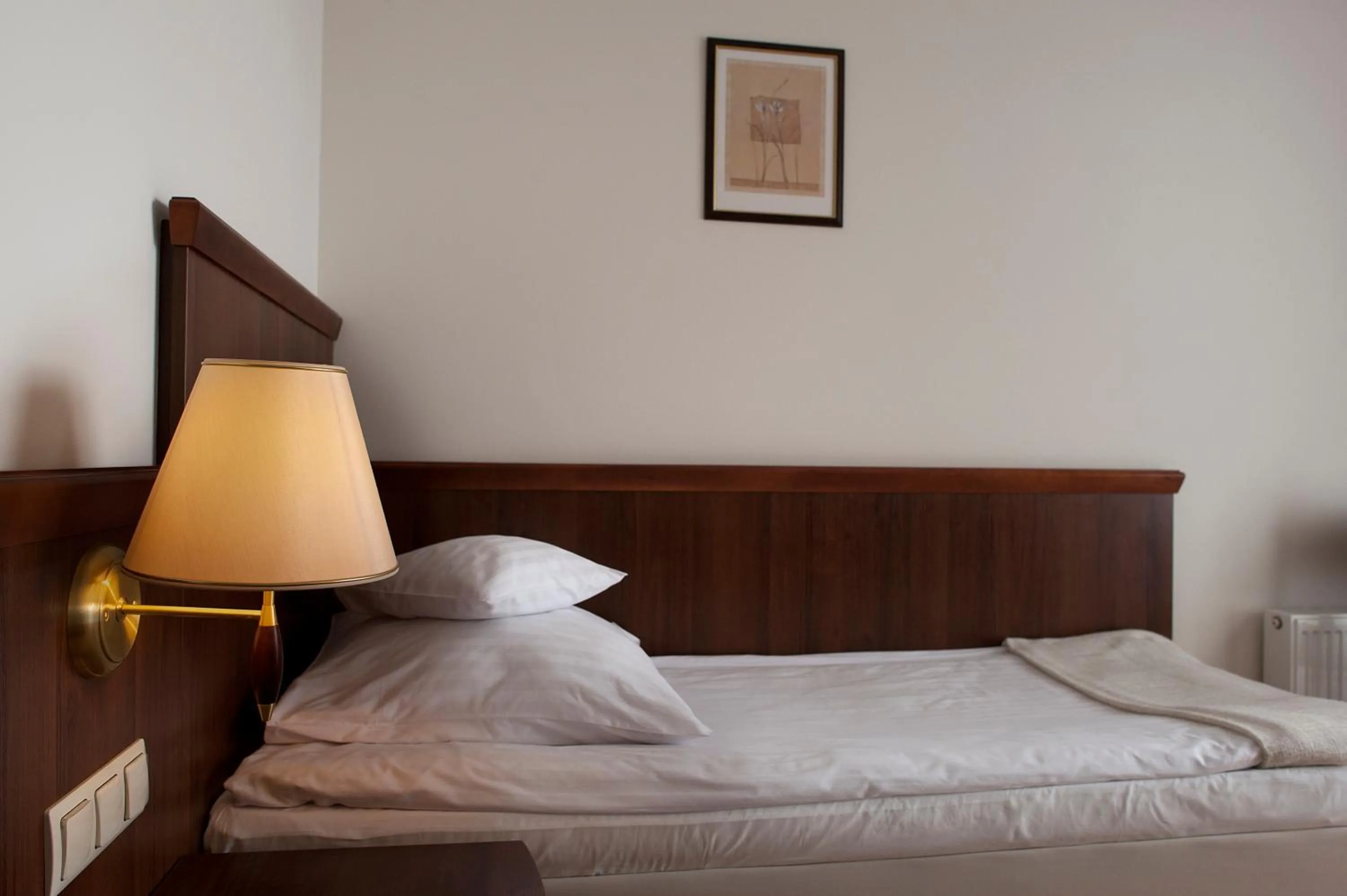 Other, Bed in Best Western Hotel Edison