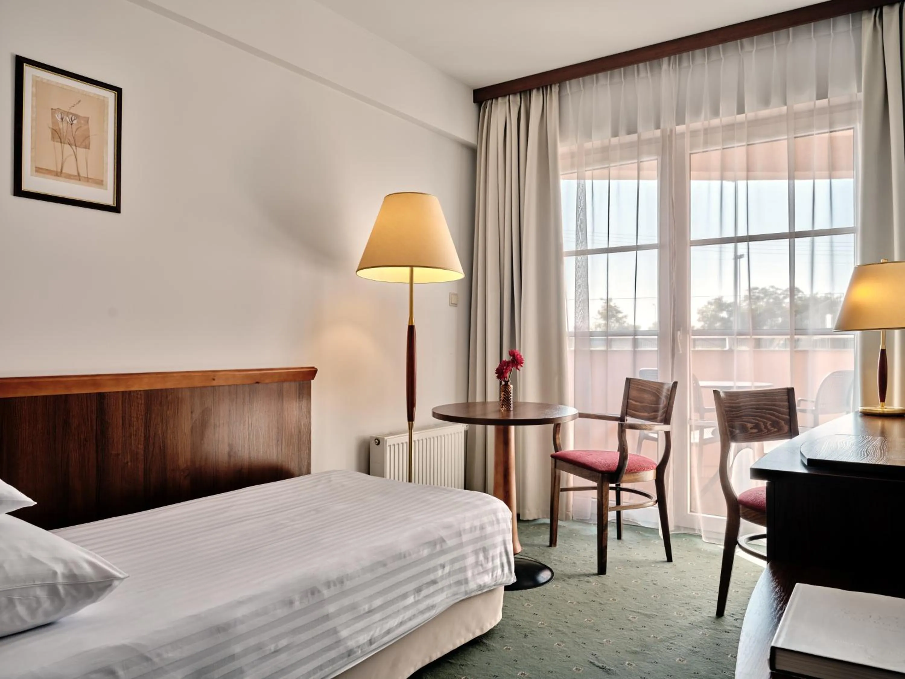 Bed in Best Western Hotel Edison