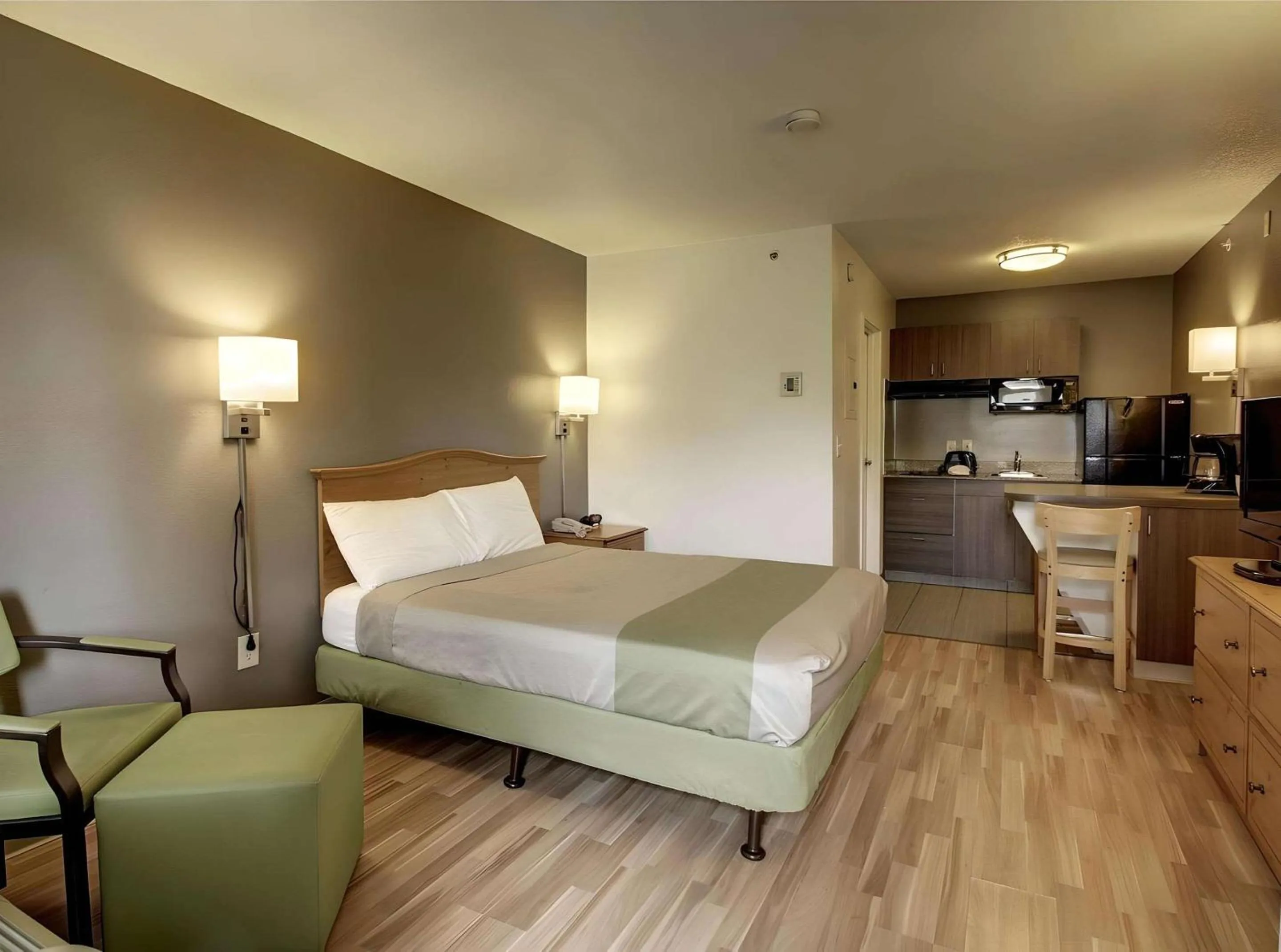 Bedroom, Bed in Studio 6-Murray, UT - Salt Lake City - Fort Union